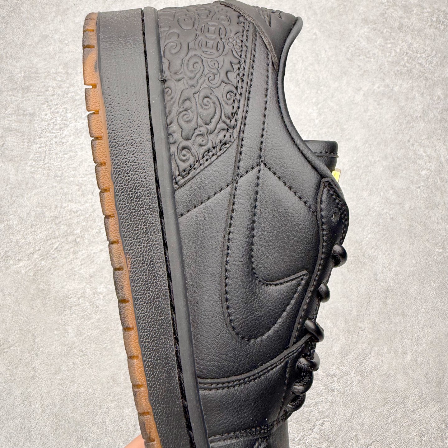 Air Jordan 1 Low OG "Xuan Wu" IO3147-001