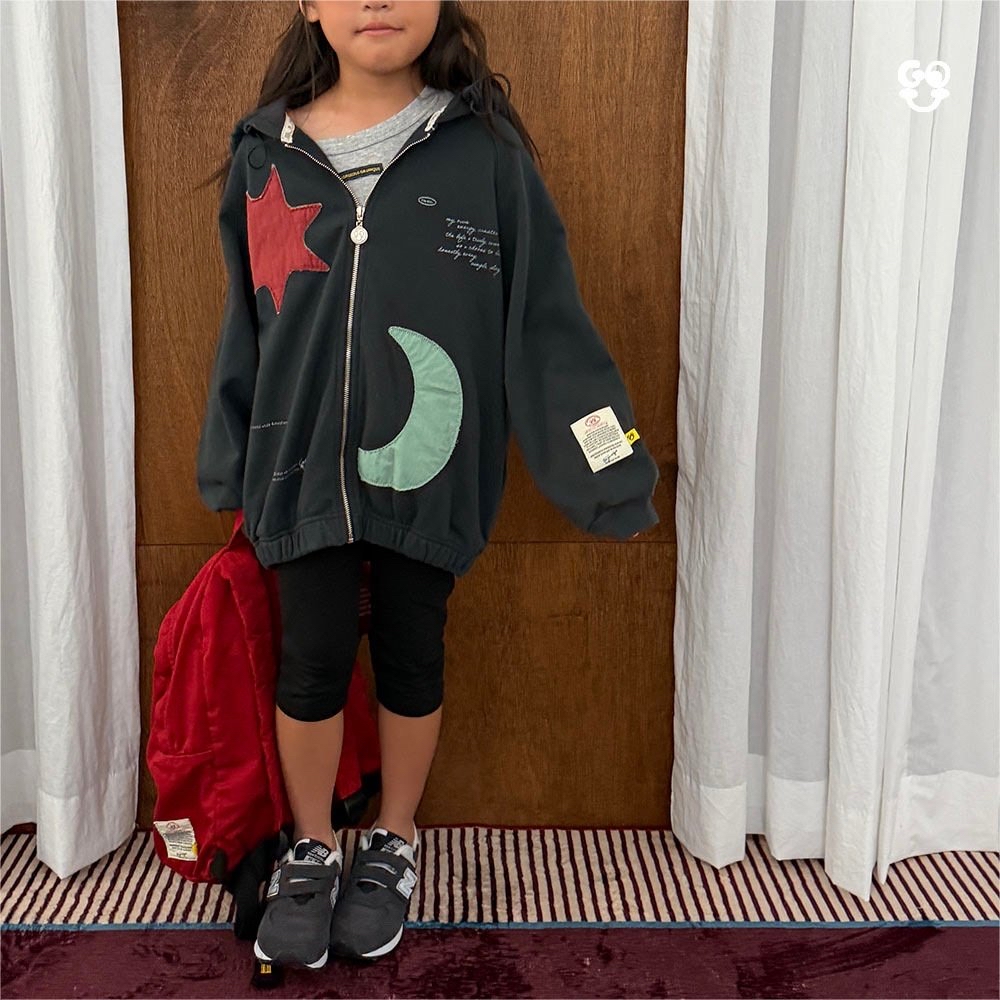 GOU | Sea Otter Zip-up