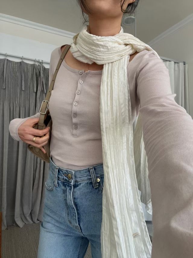 Natural wrinkled scarf 