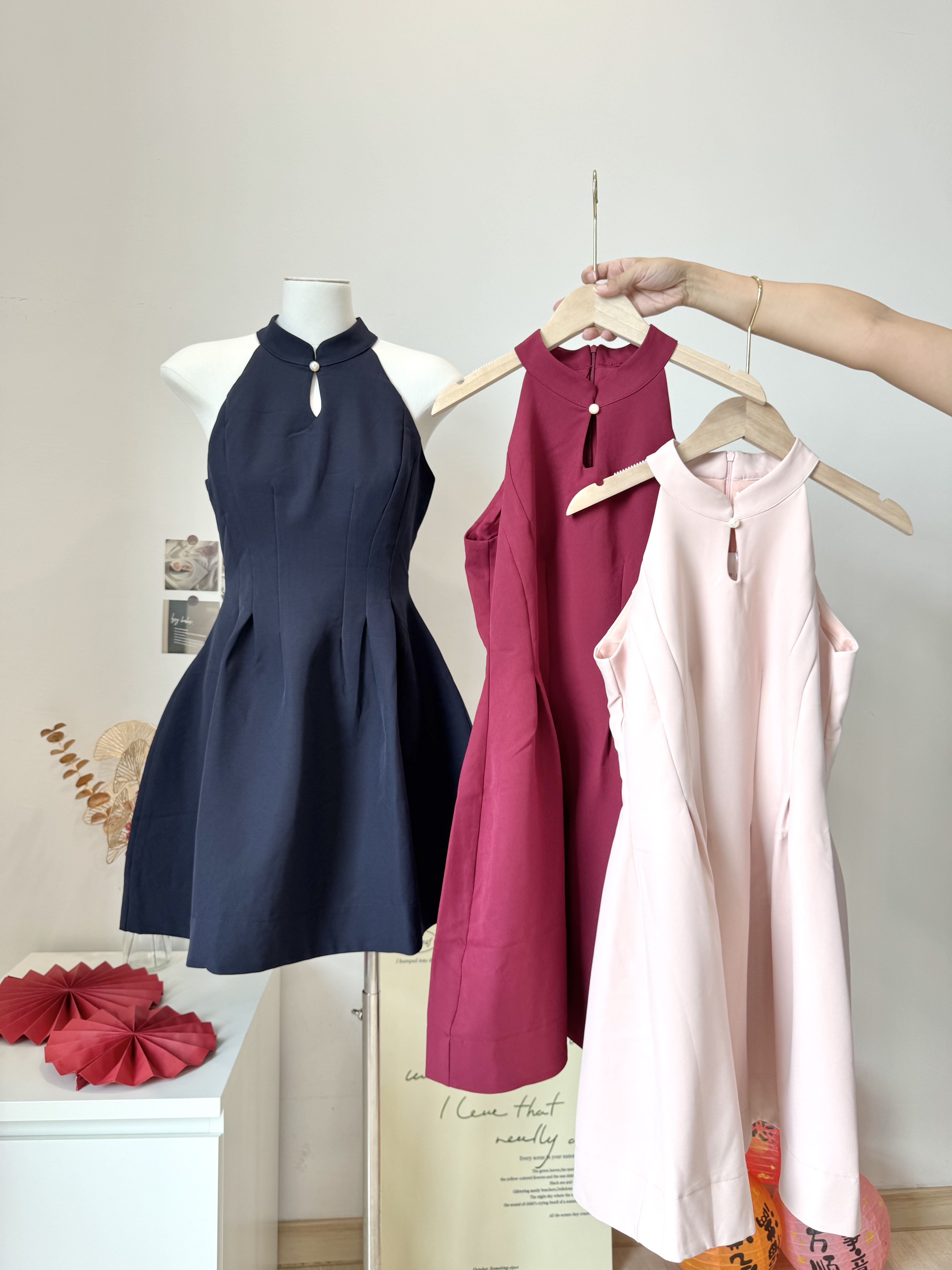 Jade Grace Halter A-Line Flare Dress锦色年华.气质简约挂脖连衣裙(3 colours)Premium Quality