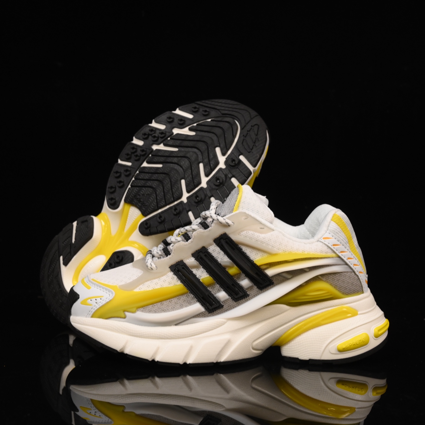 Pharrell Williams x Adidas Adistar Jellyfish 