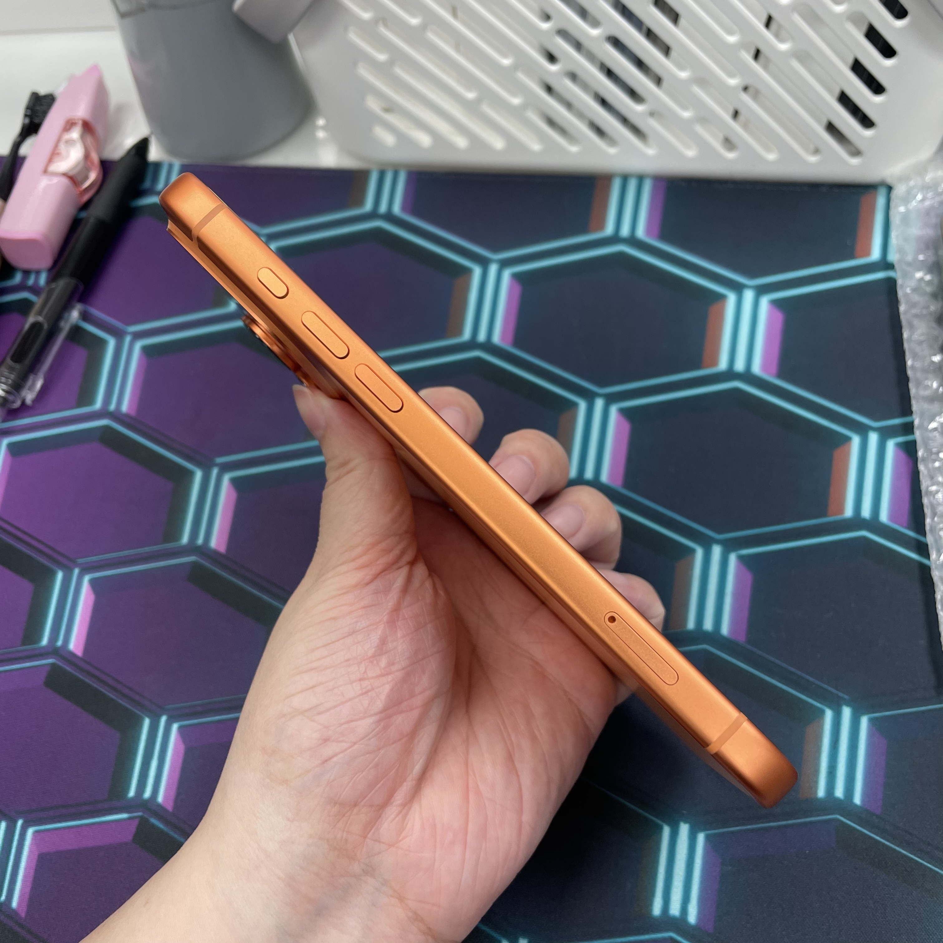 *6308 17 Promax 完美機 256GB 電100 橙色 orange