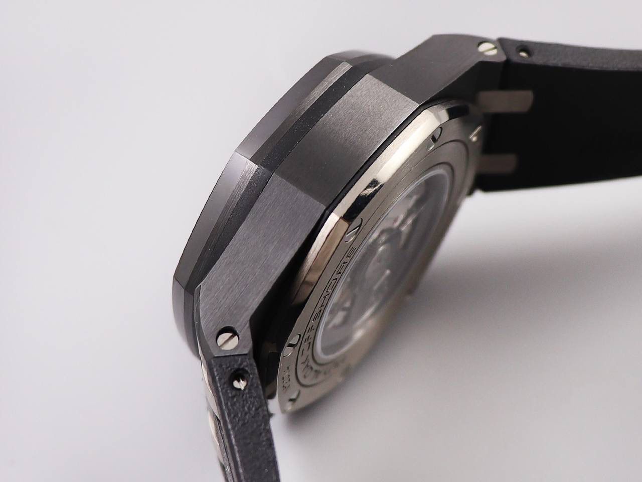 A P26400SO 皇家橡树 44毫米直径 搭载复刻原版CaL．3126机芯 陶瓷壳白内影 市面上最顶级版本的超级复刻🔥💯