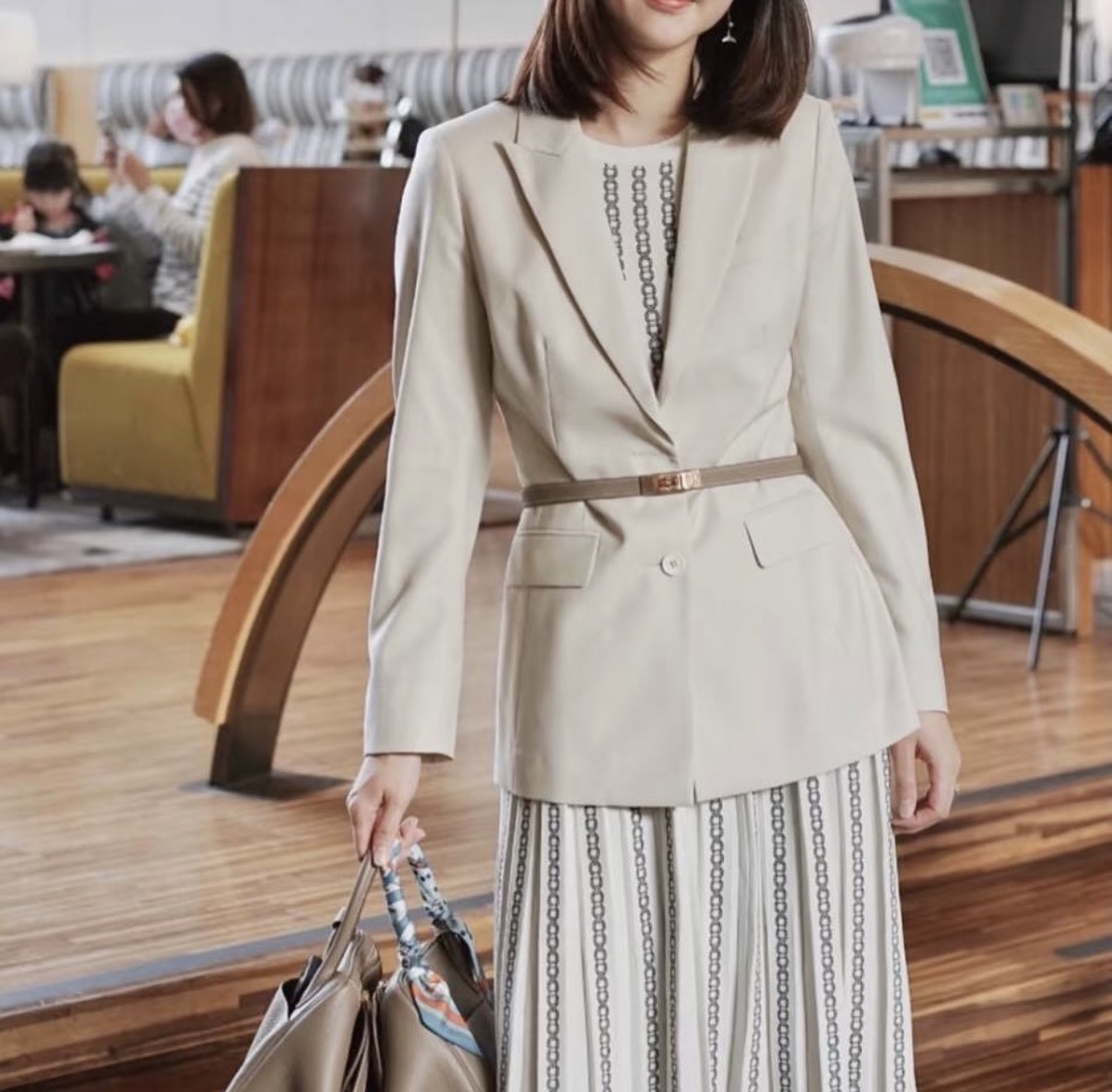 配貨價出✨Hermes Kelly belt ! Free size 🩷 任何腰圍都用到，唔使驚錯size😗  大象灰玫瑰金