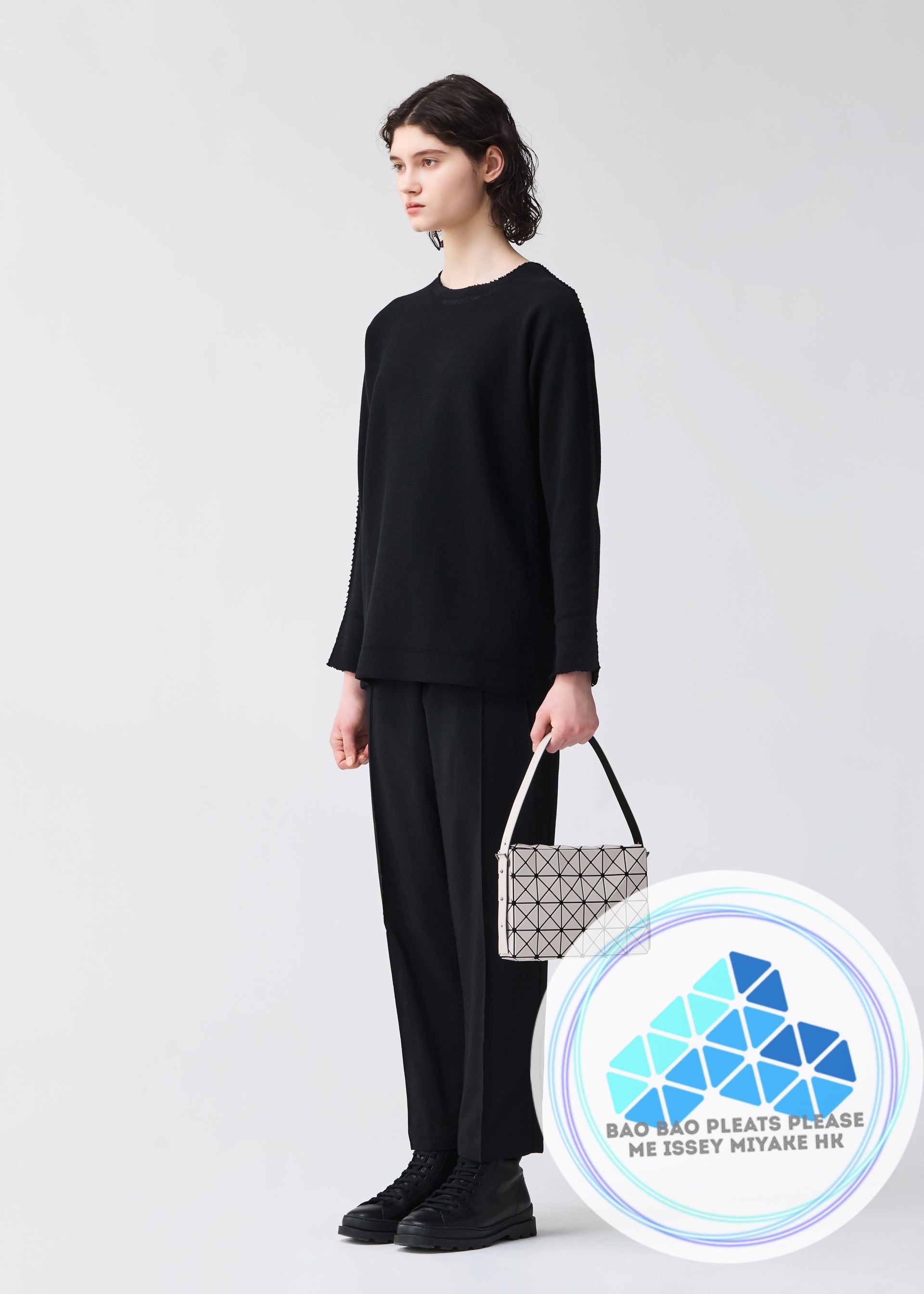 BAO BAO 啞皮立體方箱型斜孭袋OBLONG 4x6 Crossbody bag S size