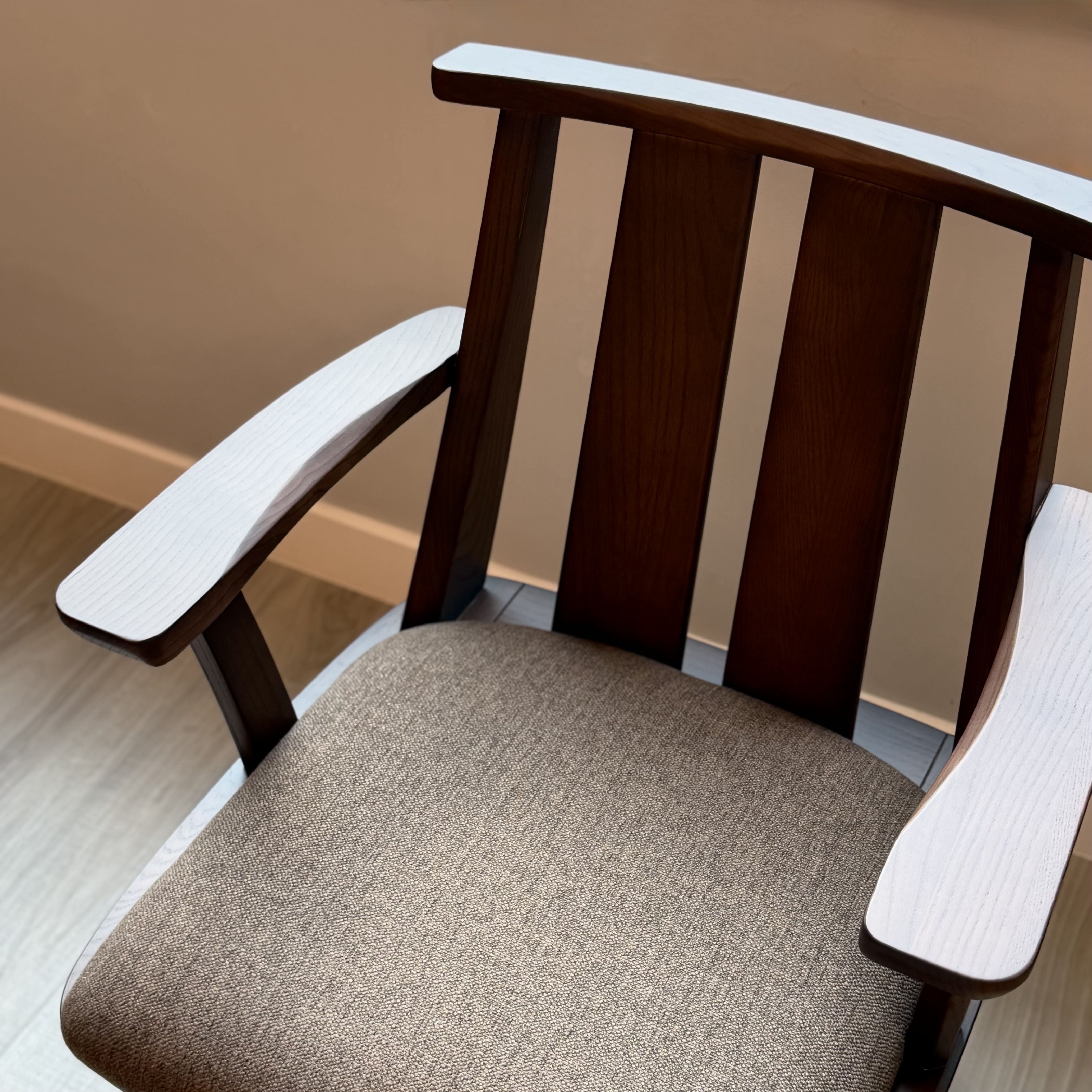 新品推介 COMFY Lounge Chair 