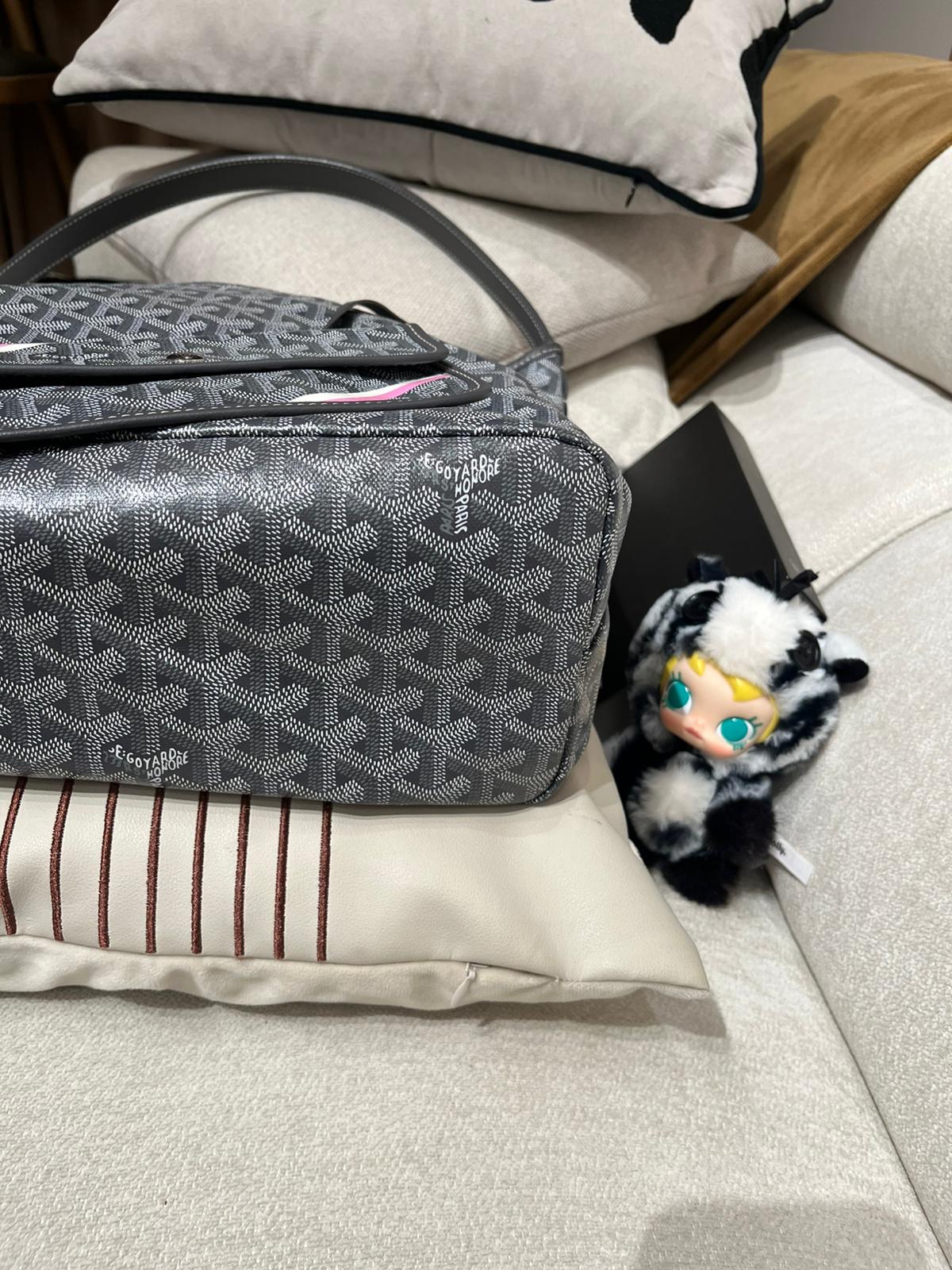 Goyard Hobo Grey 100%Authentic, 98%New ✅25專門店收據✅Dust bag