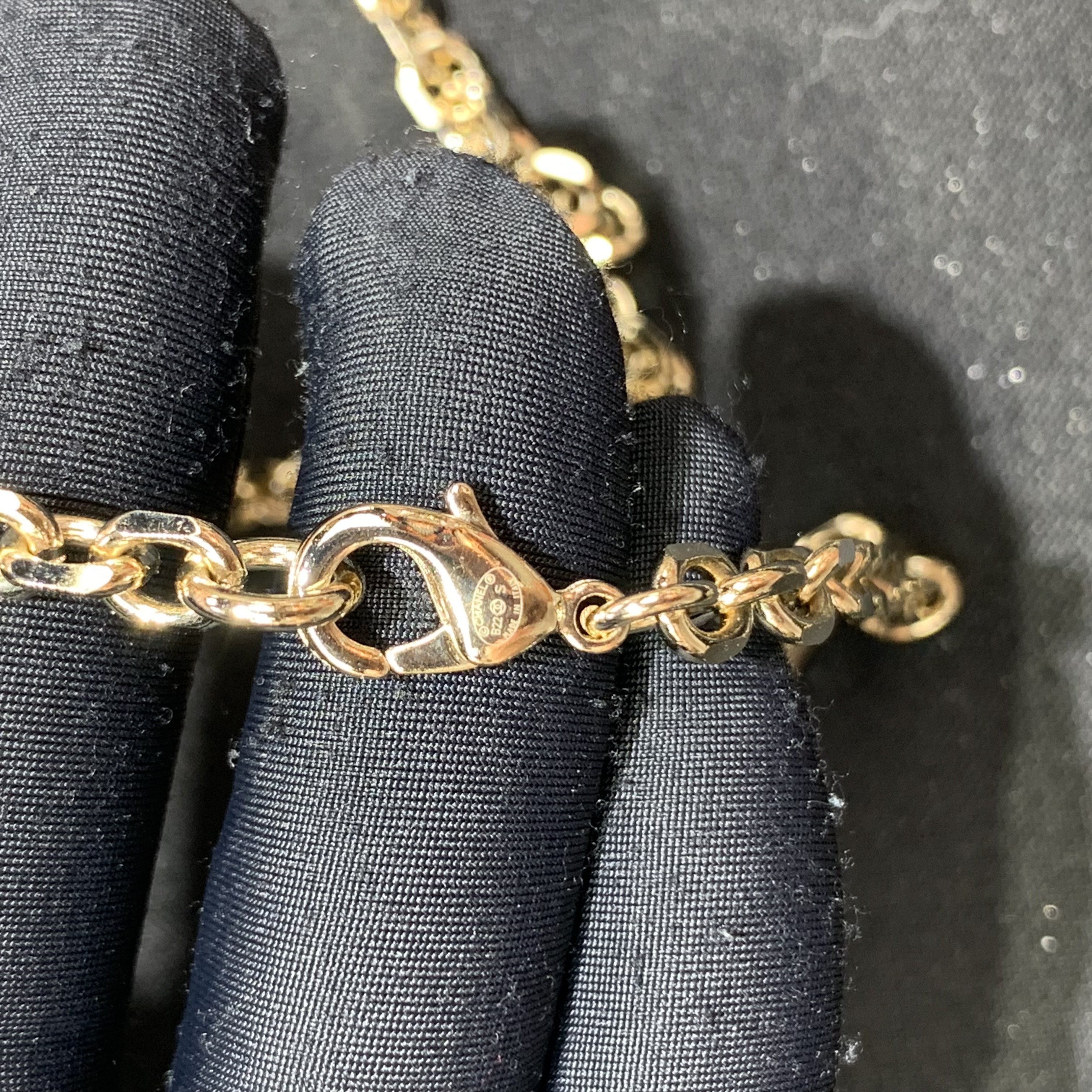 Chanel 金色香水頸鏈