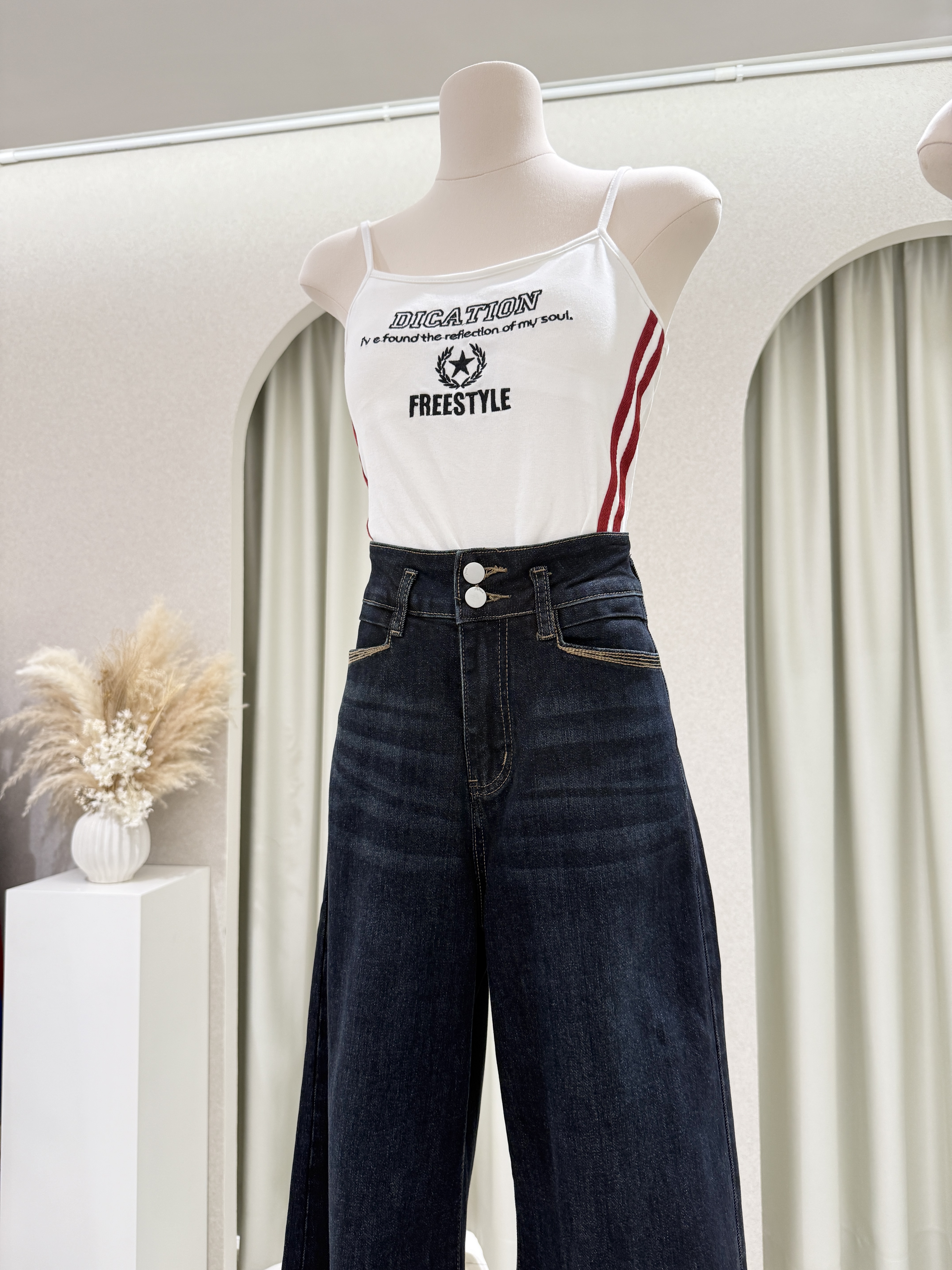 7066 爆款显瘦高腰微喇叭长裤