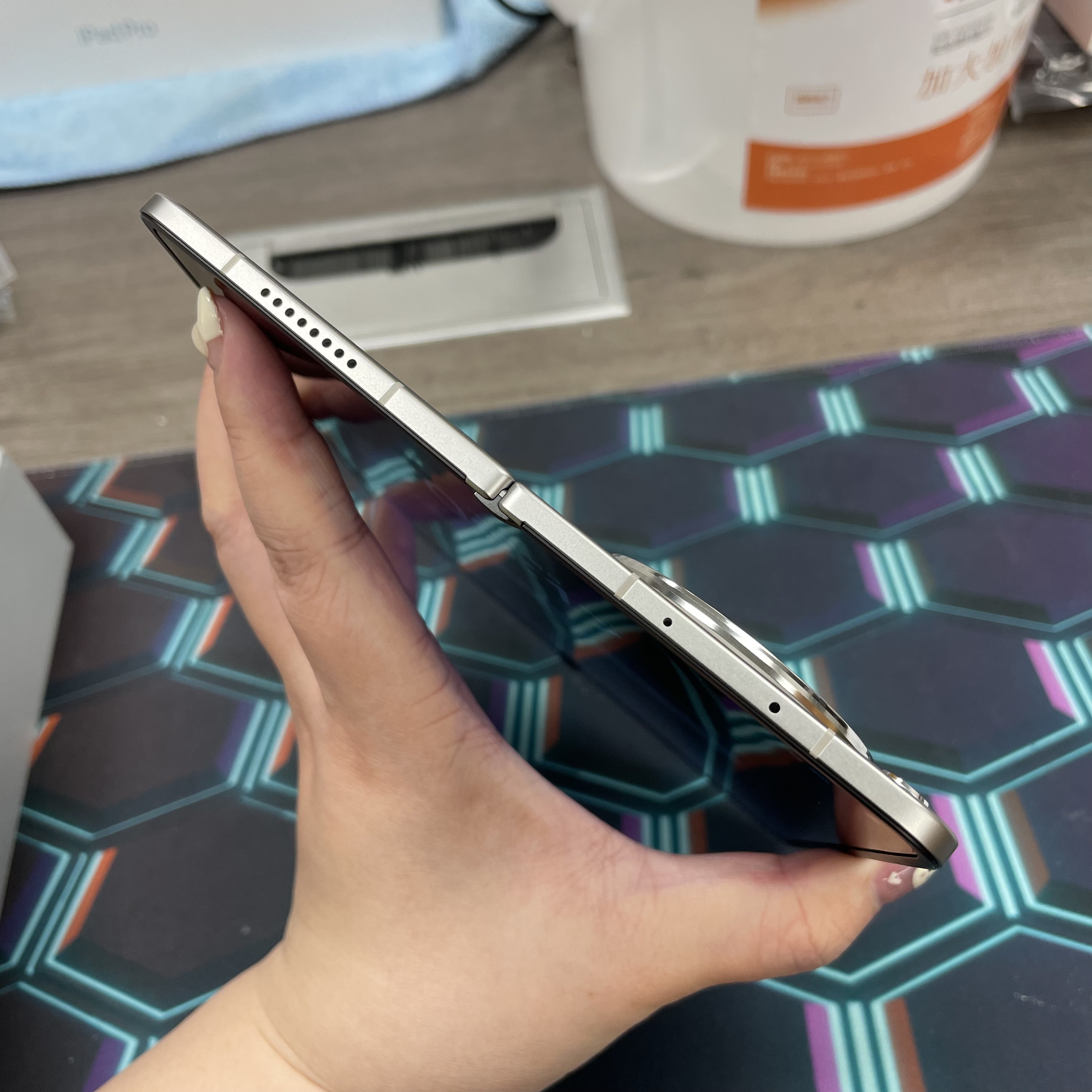 *6717 Oppo Find N6 完美機 16+512GB 灰色 gray