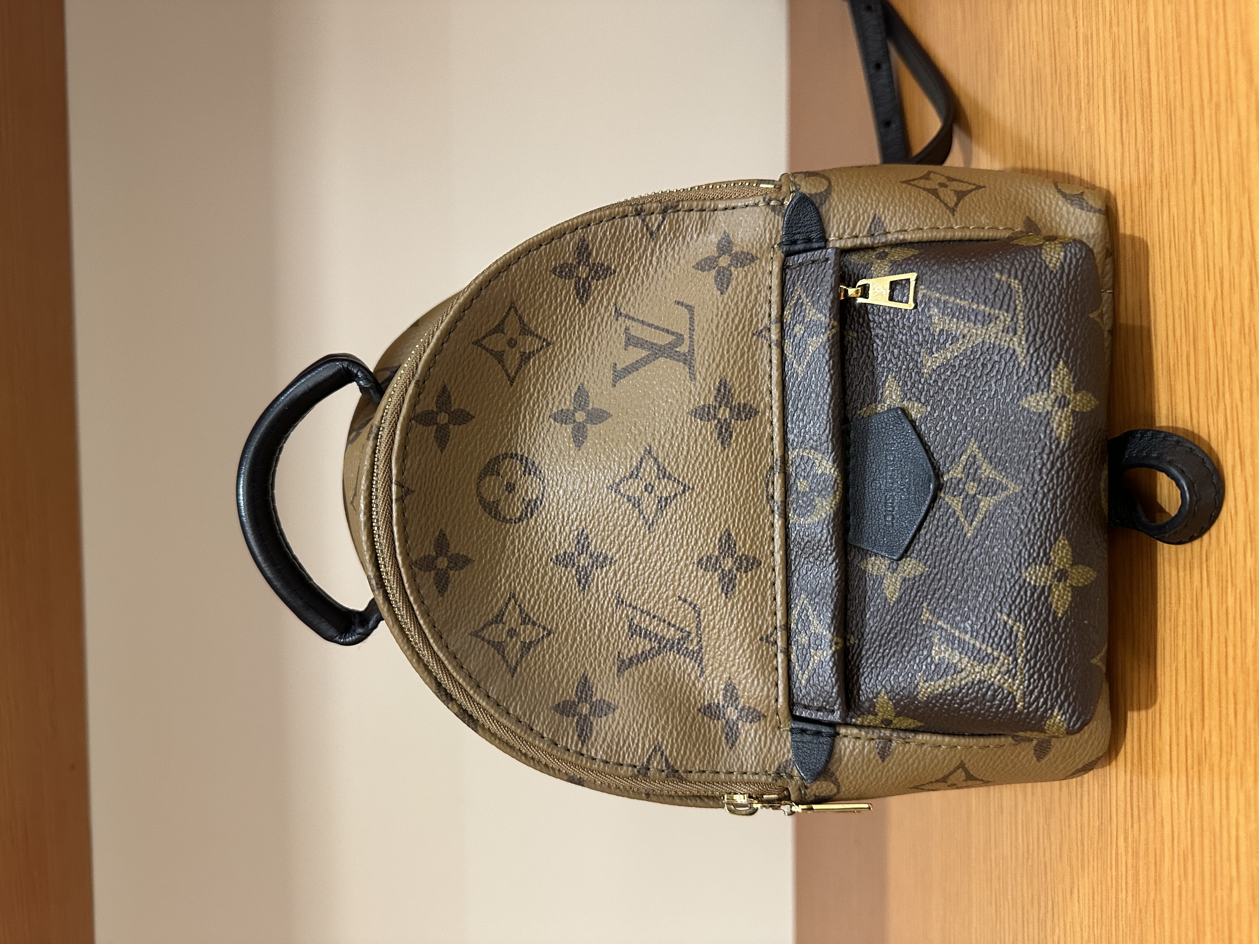 直播貨品 |  [1個-$100 2個-$300］ HH06