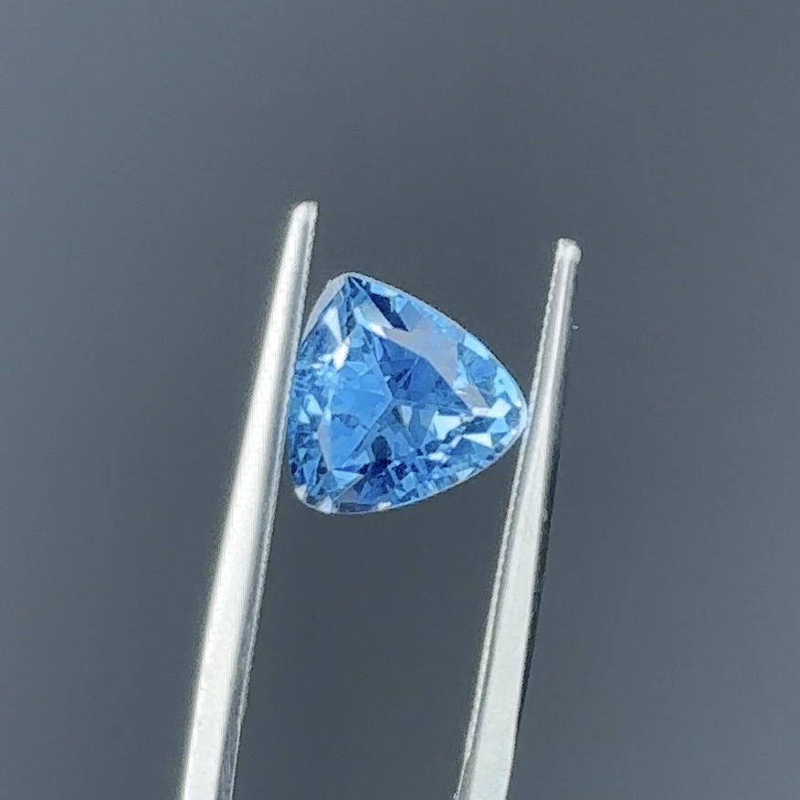 藍托帕石 - Blue Topaz | DY037