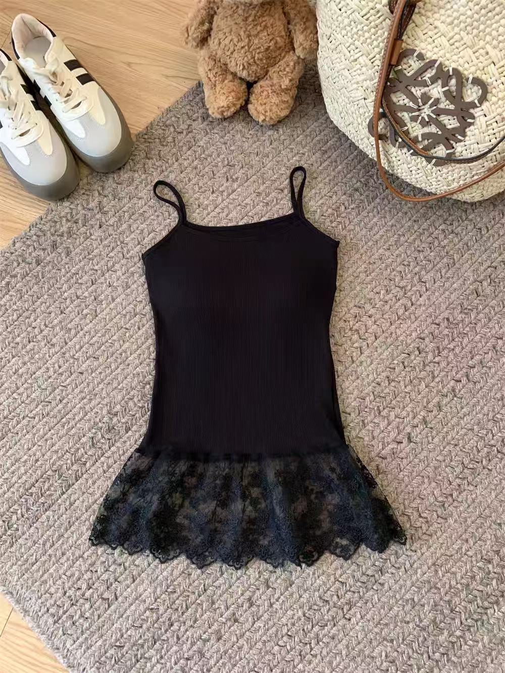 TP341蕾丝摆叠穿背心