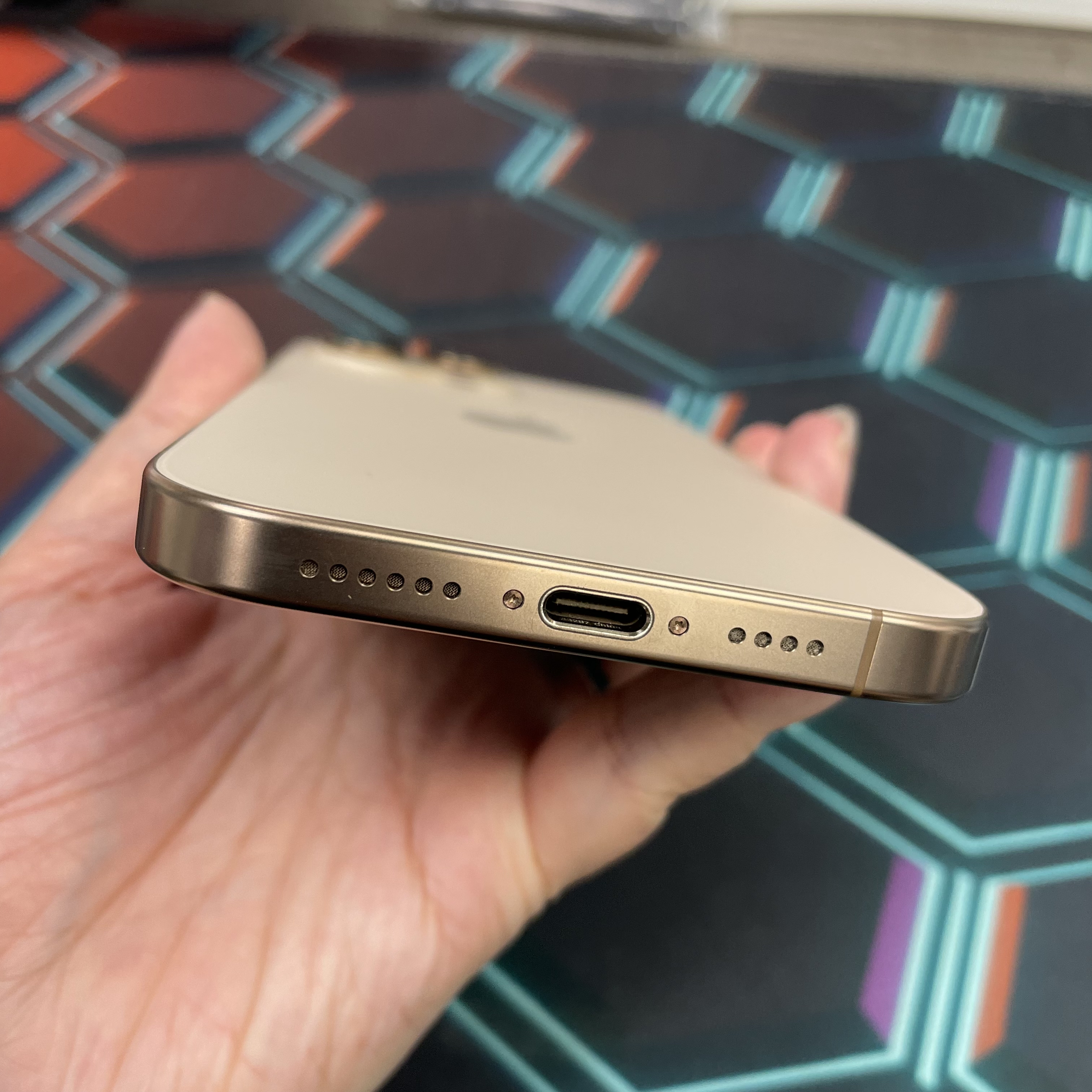 *8226 16 pro max 完美機 512GB 電89 沙色 gold