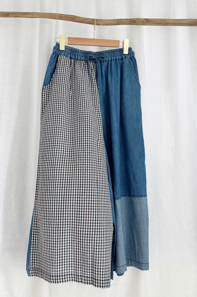 设计感丹宁拼接宽松长裤