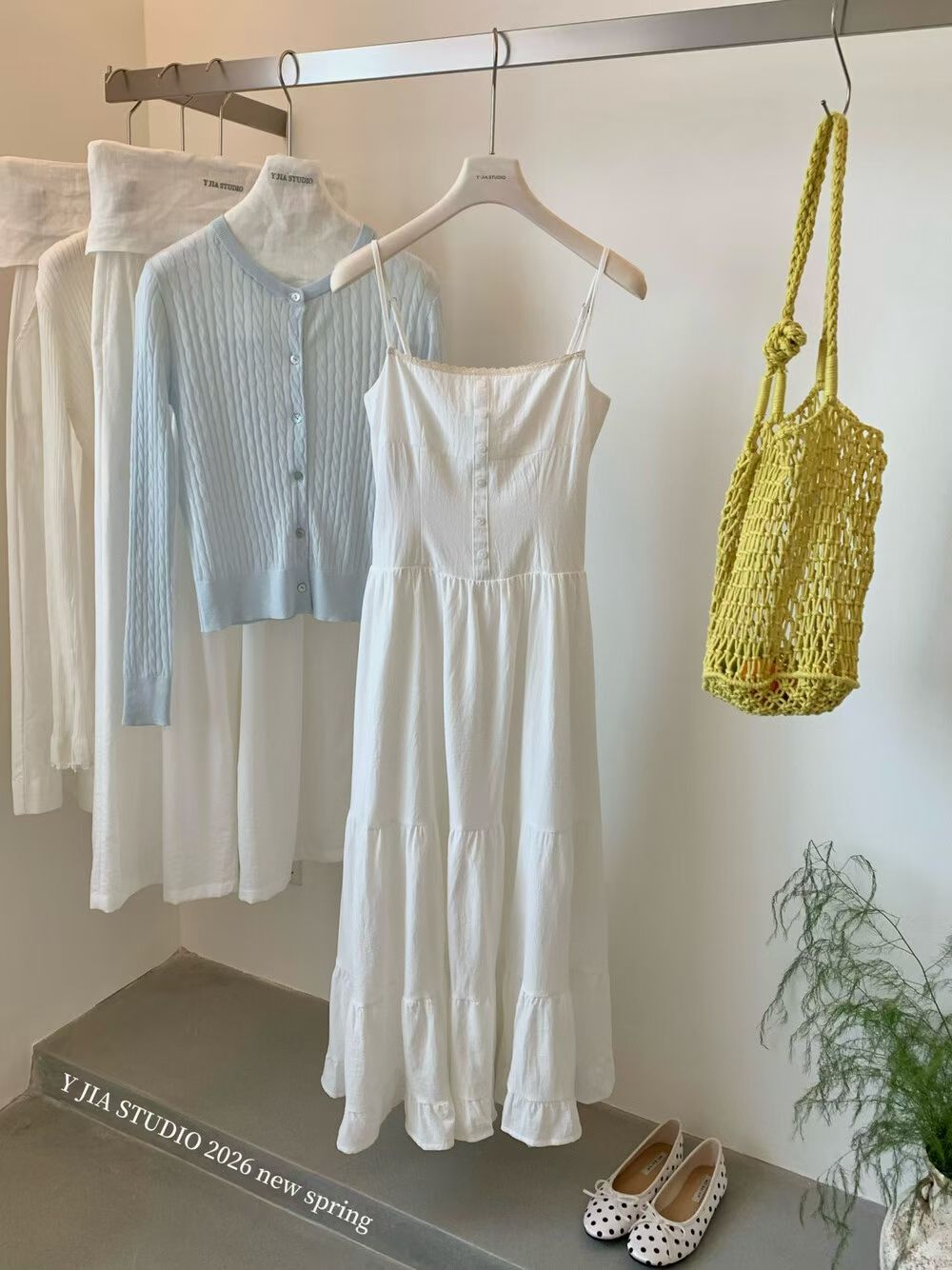 4619 Romantic White Midi Dress"氛围感收腰小白裙"