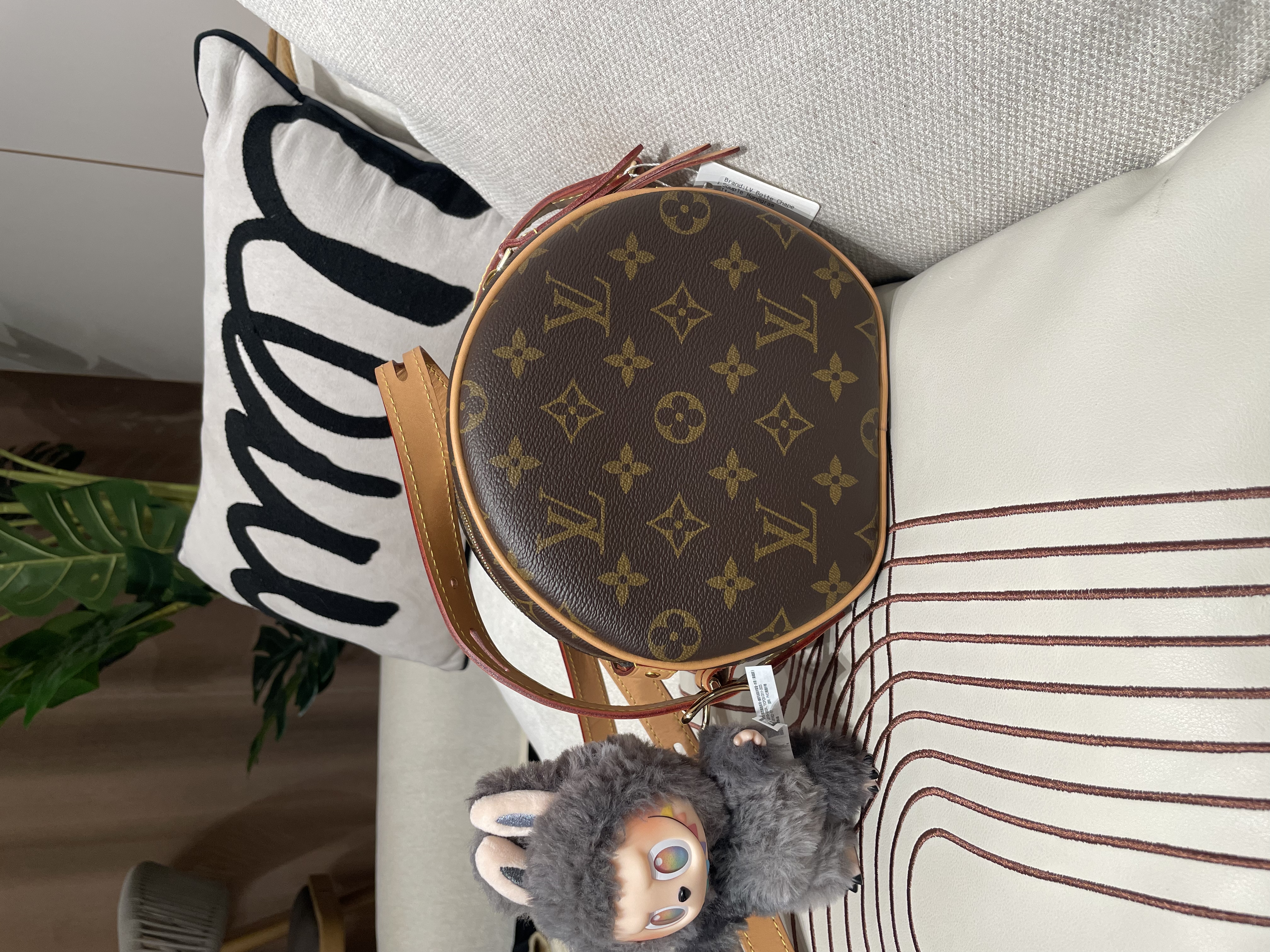 LV Boite Chapeau Souple Monogram 100%Authentic, 98%New ✅Dust bag