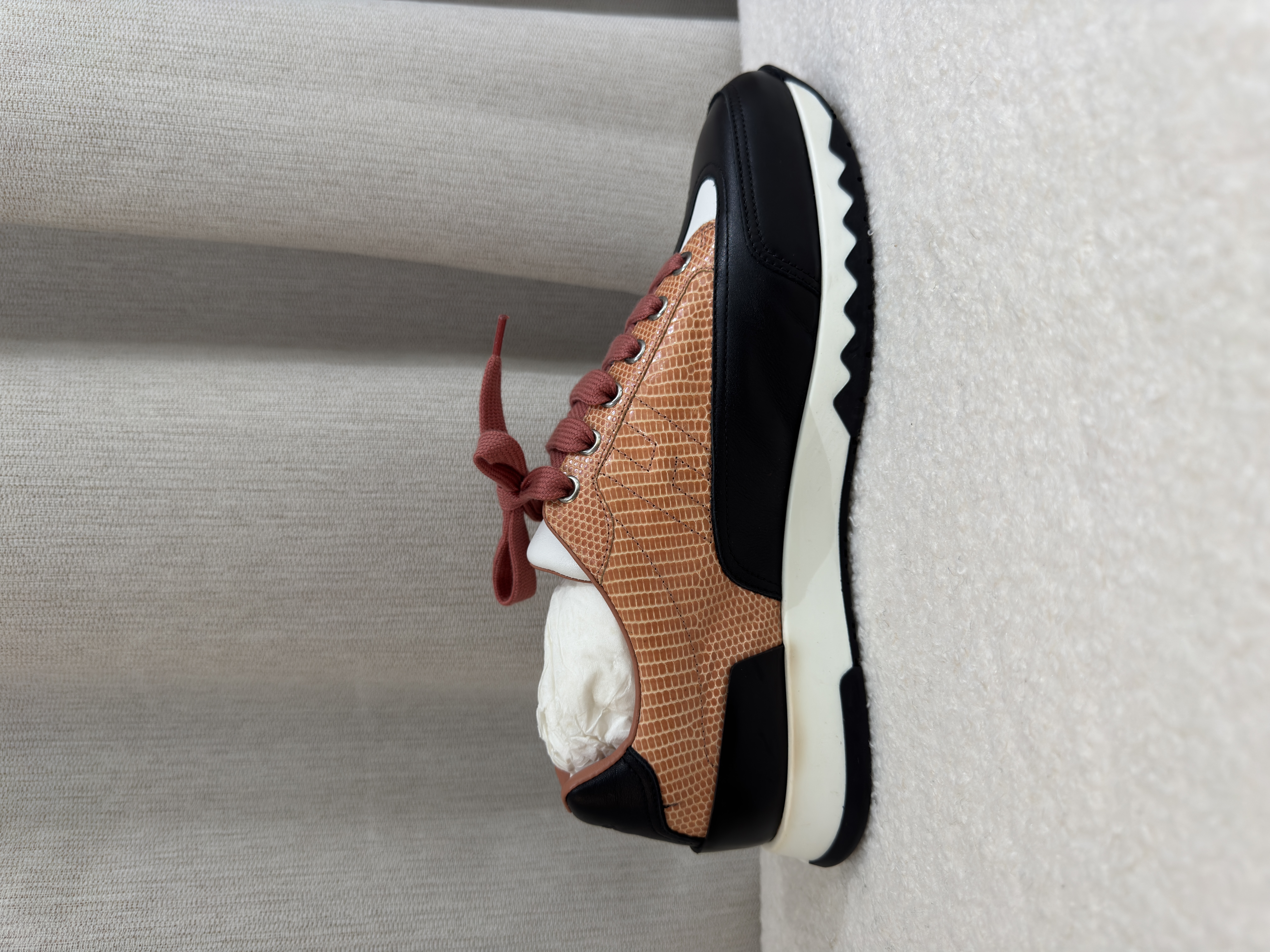 Pre-Owned HERMES Multicolor Trail Sneakers / Size 39 / Product Code : 26022134