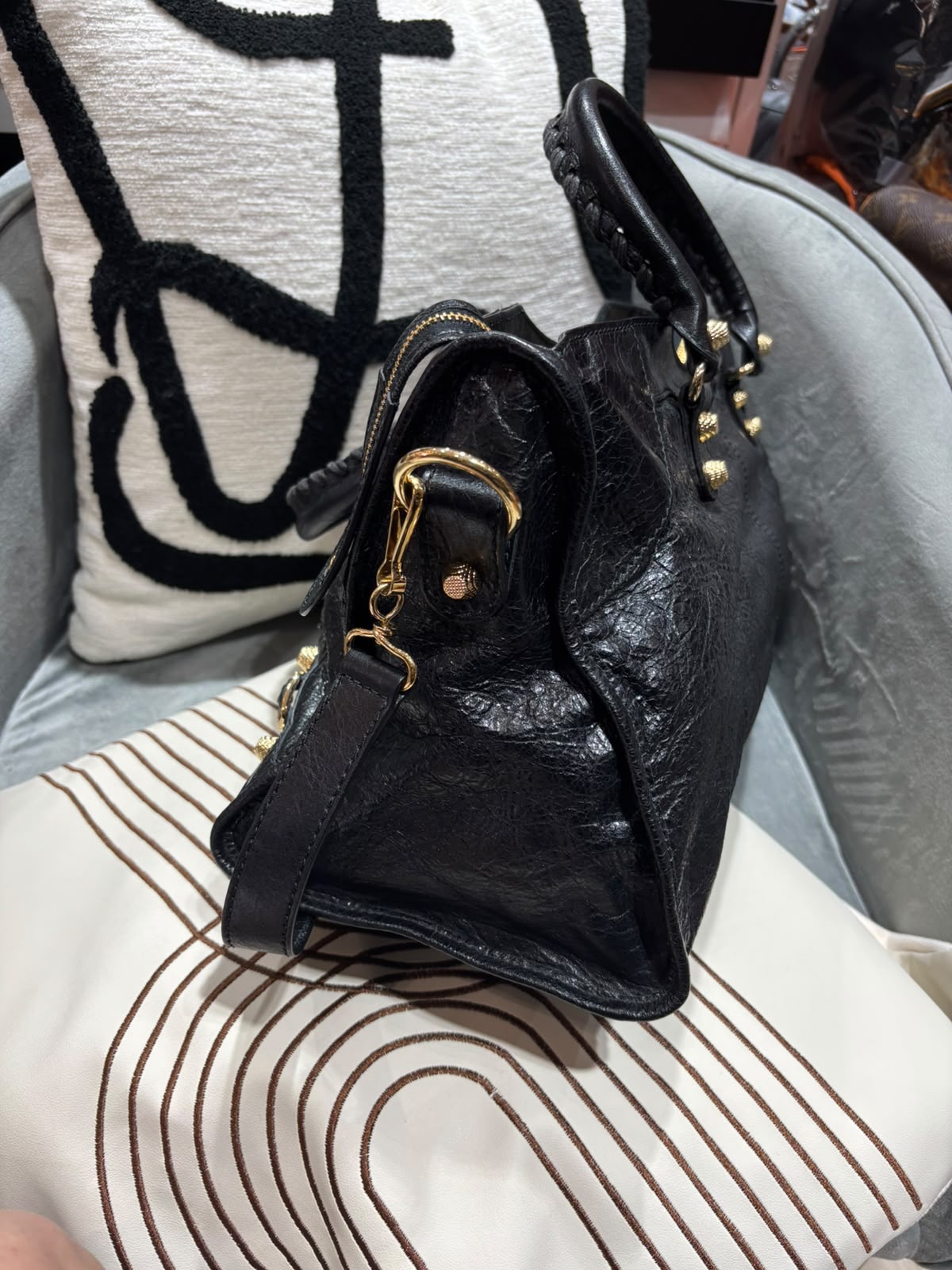 BALENCIAGA Giant Part Time 2 way bag 黑色牛皮金釘，100%Authentic, 98%New ✅mirror ✅Dust bag 