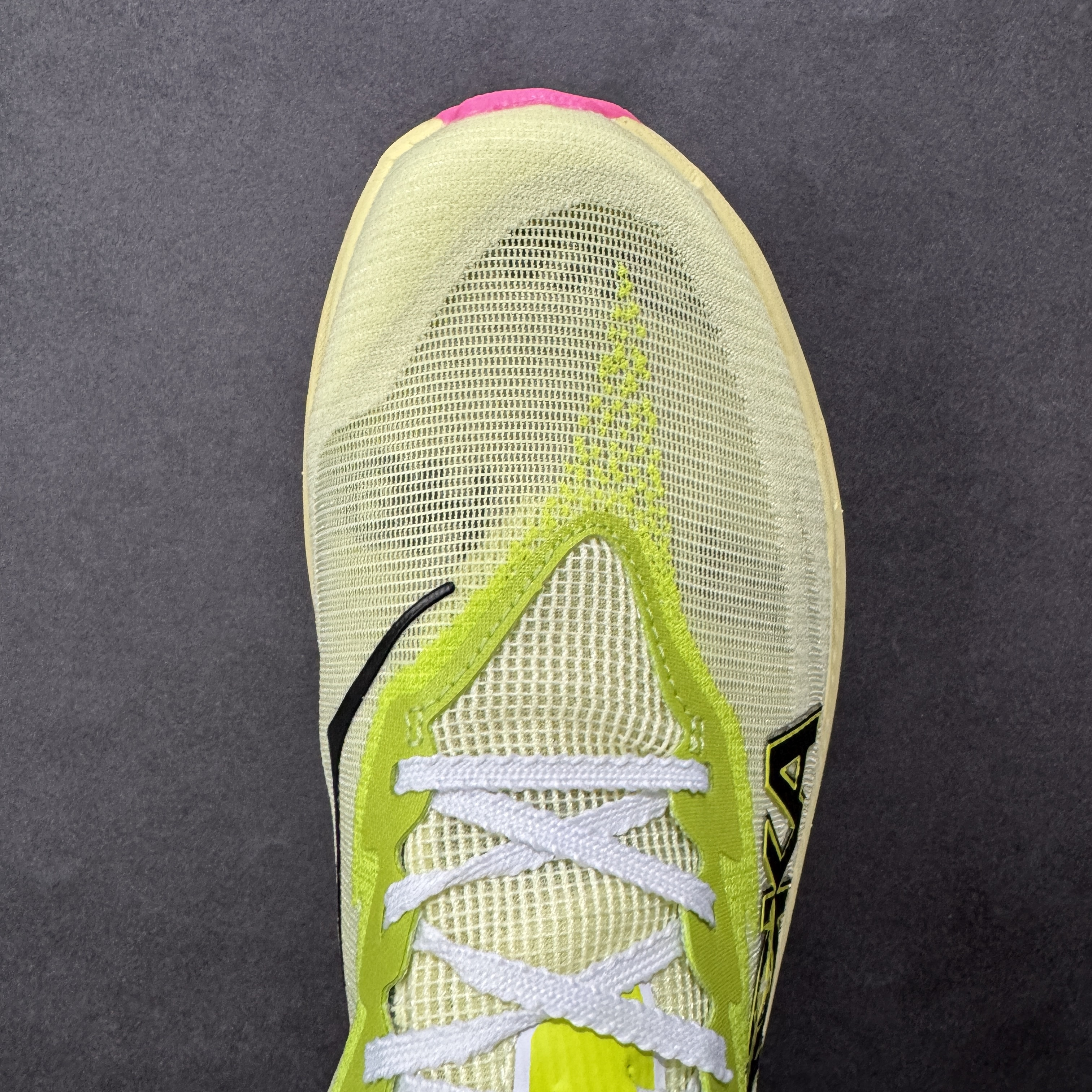 Hoka Rocket X 3