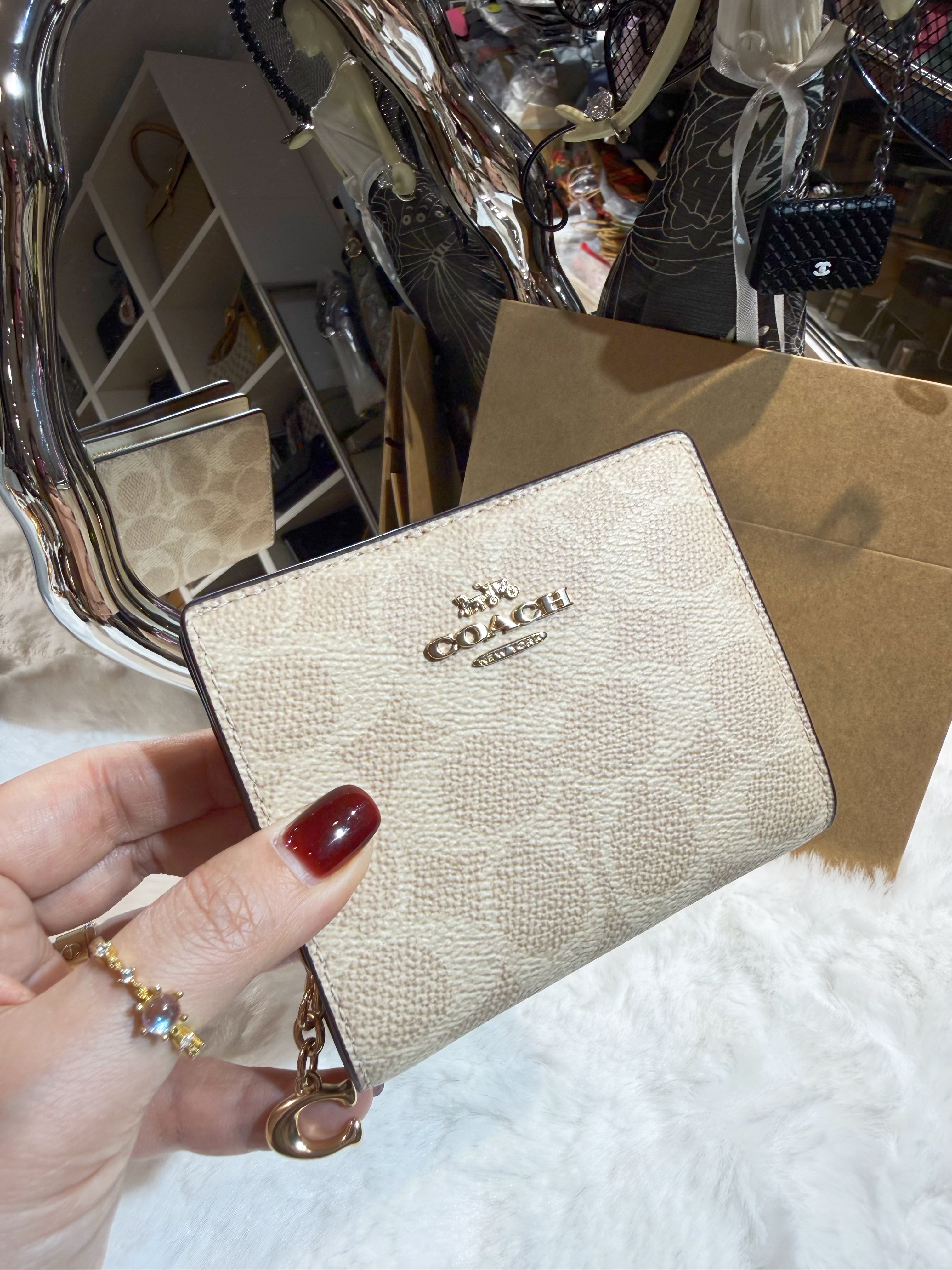 Coach Snap wallet beige/m