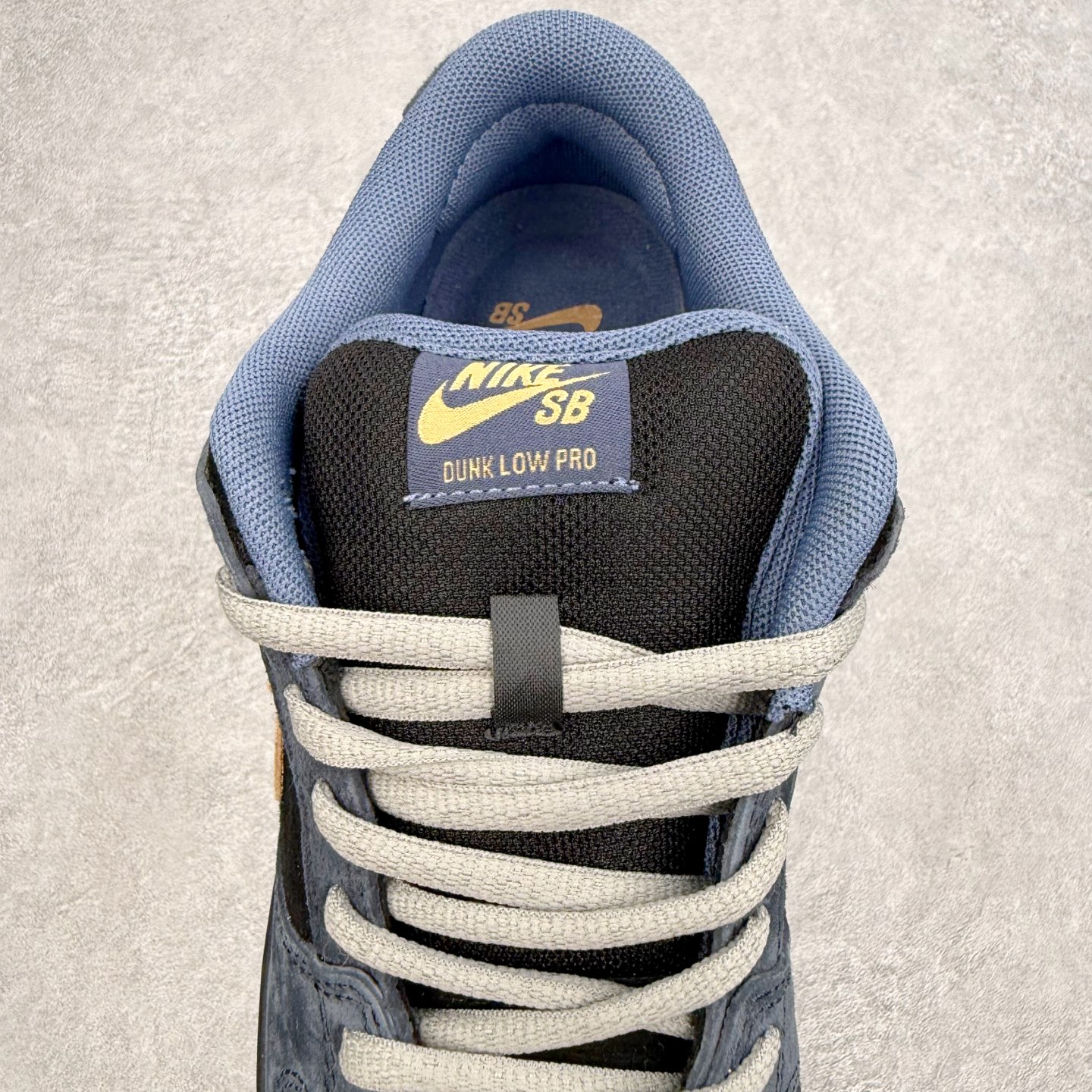 Nike SB Dunk Low