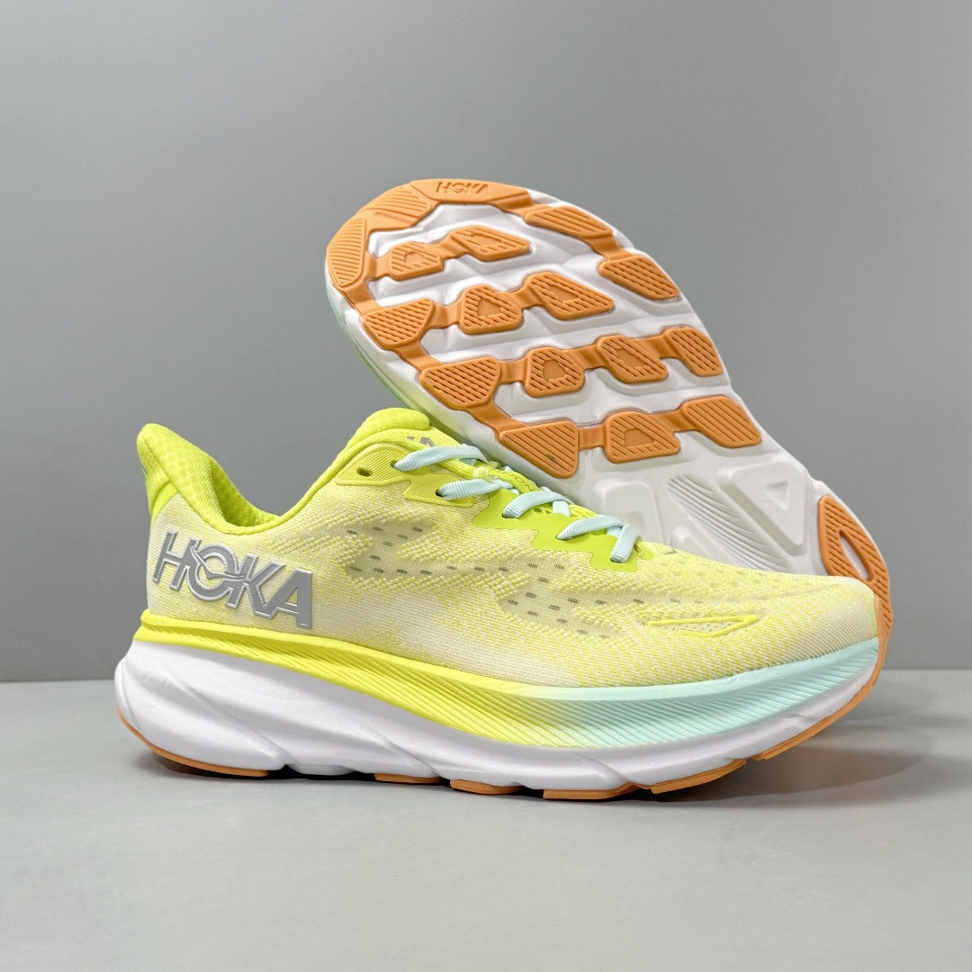 HOKA ONE ONE Clifton 9