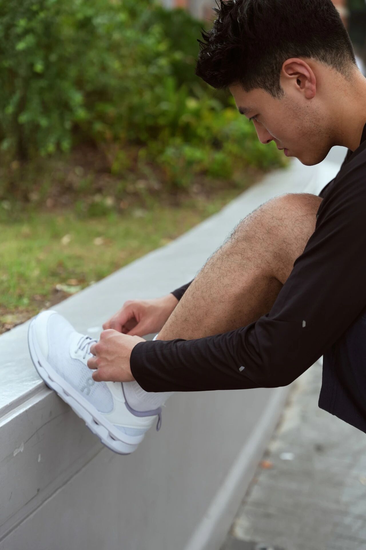 $388對。On 昂跑 Cloudzone Moon 2026 新品 情侶運動跑鞋