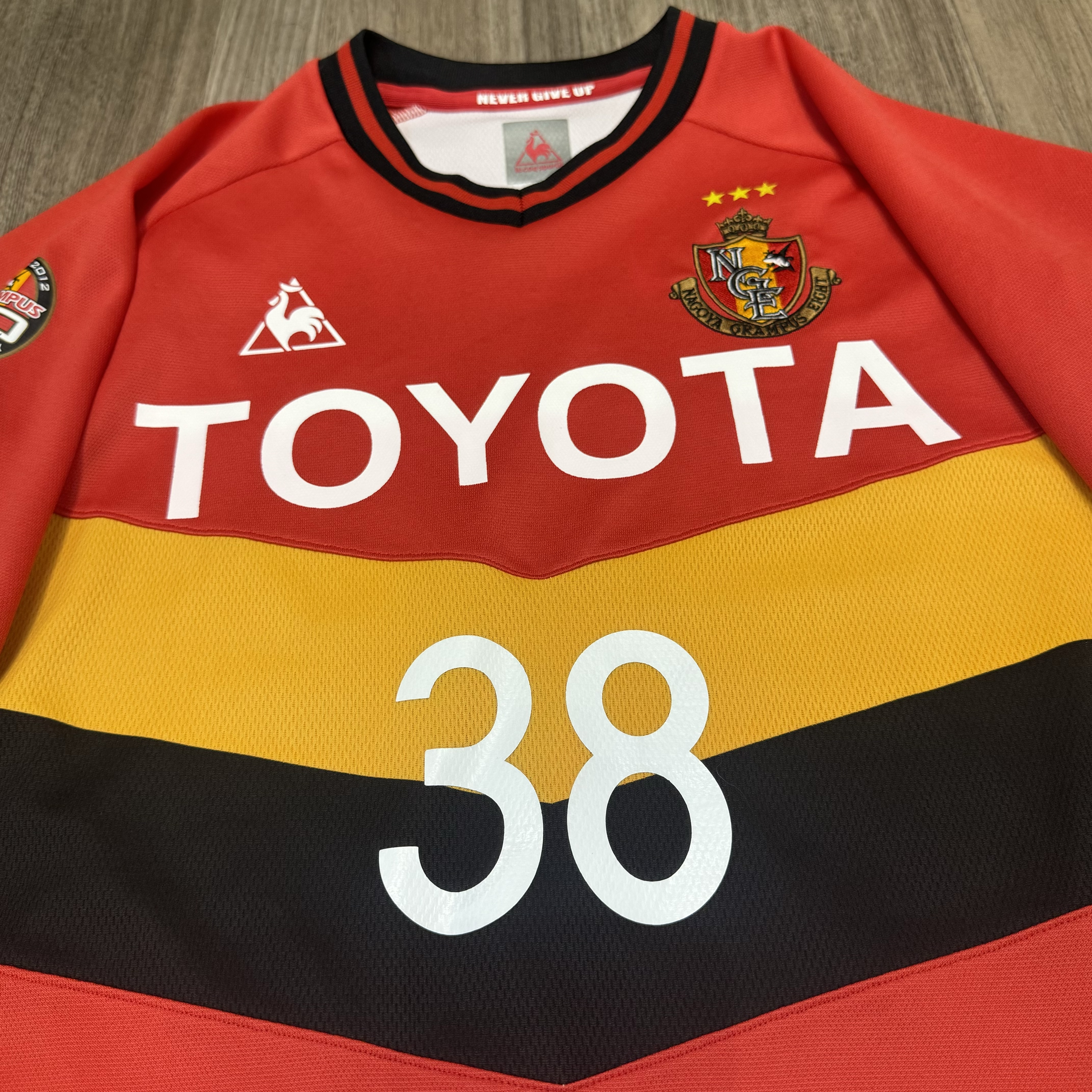 Nagoya Grampus Eight 11/12 home shirt #38 Alex 三都主
