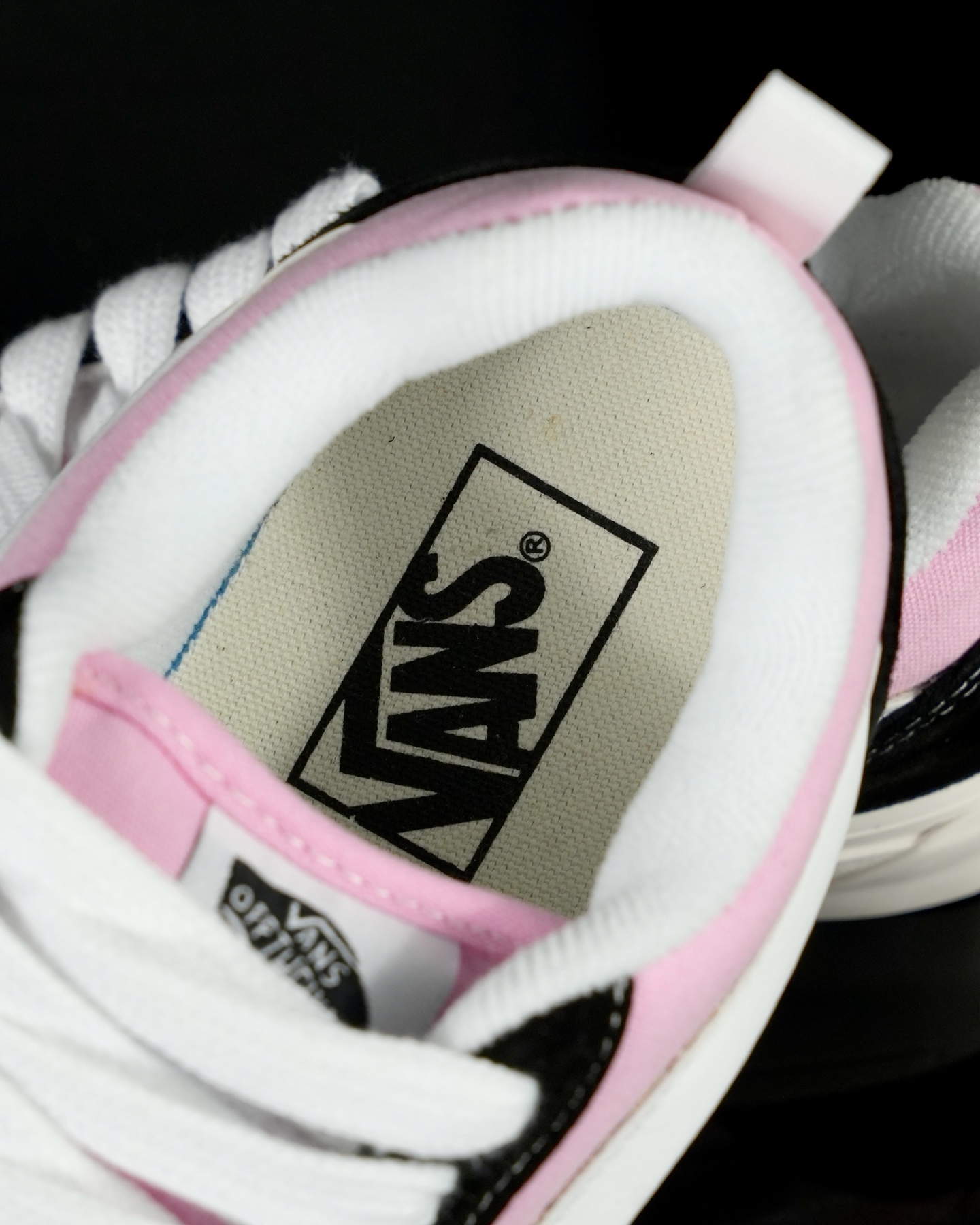 Vans Knu Skool