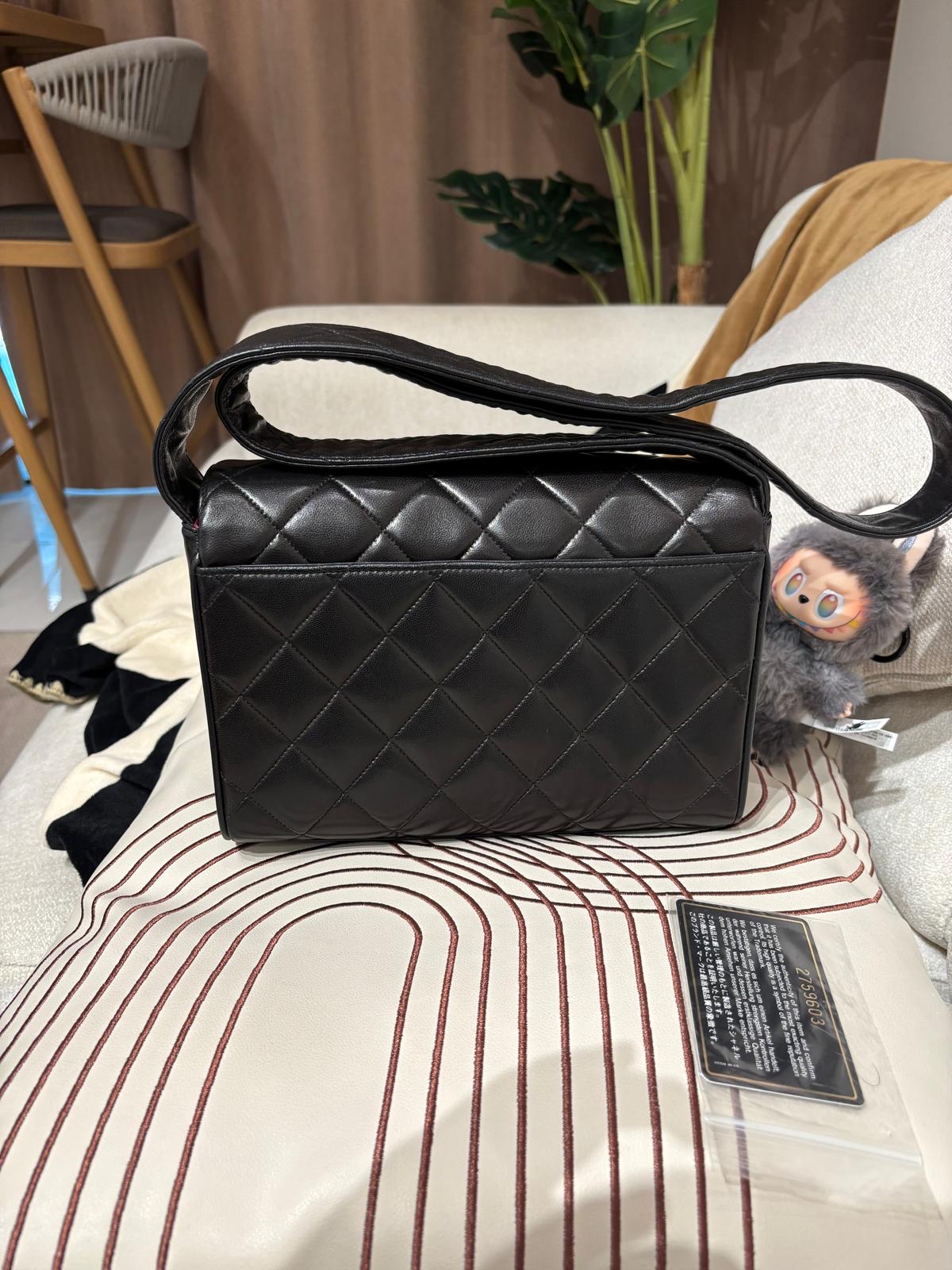 Chanel vintage so black Shoulder bag 100%Authentic ,88%new✅card