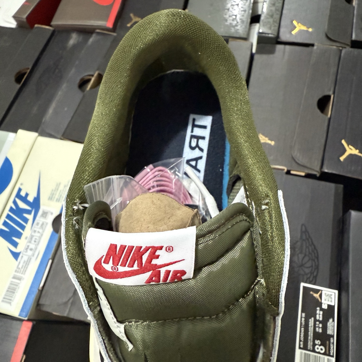 Travis Scott x Air Jordan 1 Low OG "Medium Olive" DM7866-200