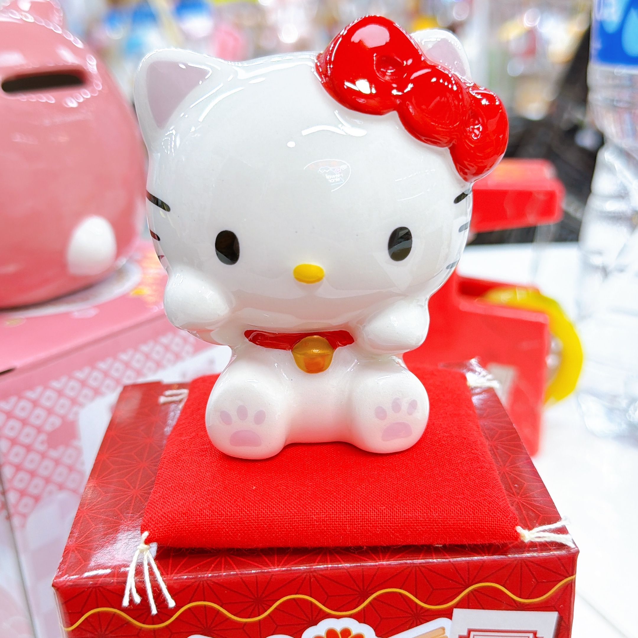 日本直送Hello Kitty陶瓷錢甖招財貓擺設