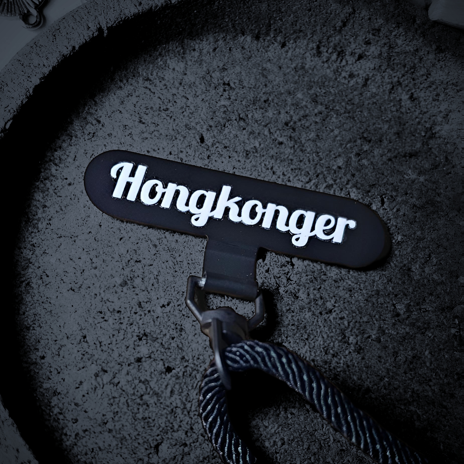 HONGKONGER 金屬電話背掛牌