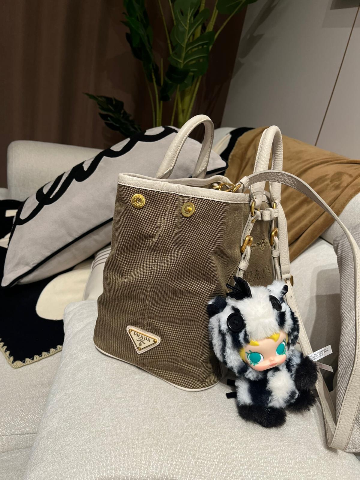 Prada canvas 2way bag 100%Authentic, 95%new ✅ certificate card ✅strap 