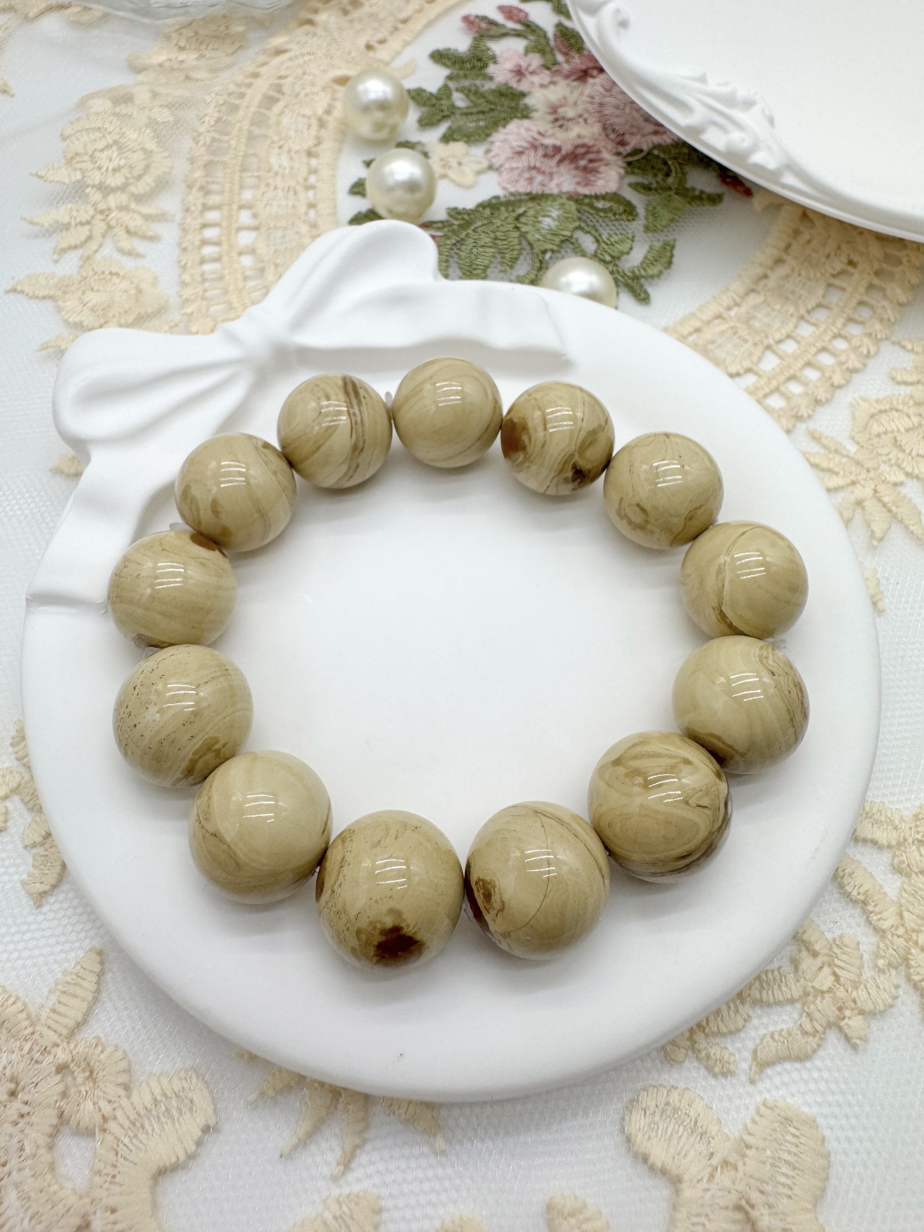 瓷白溶洞圓珠手鍊(13+mm)