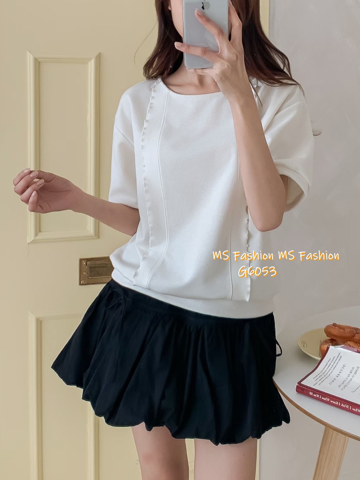 G6053 韓國🇰🇷淨色木耳邊top