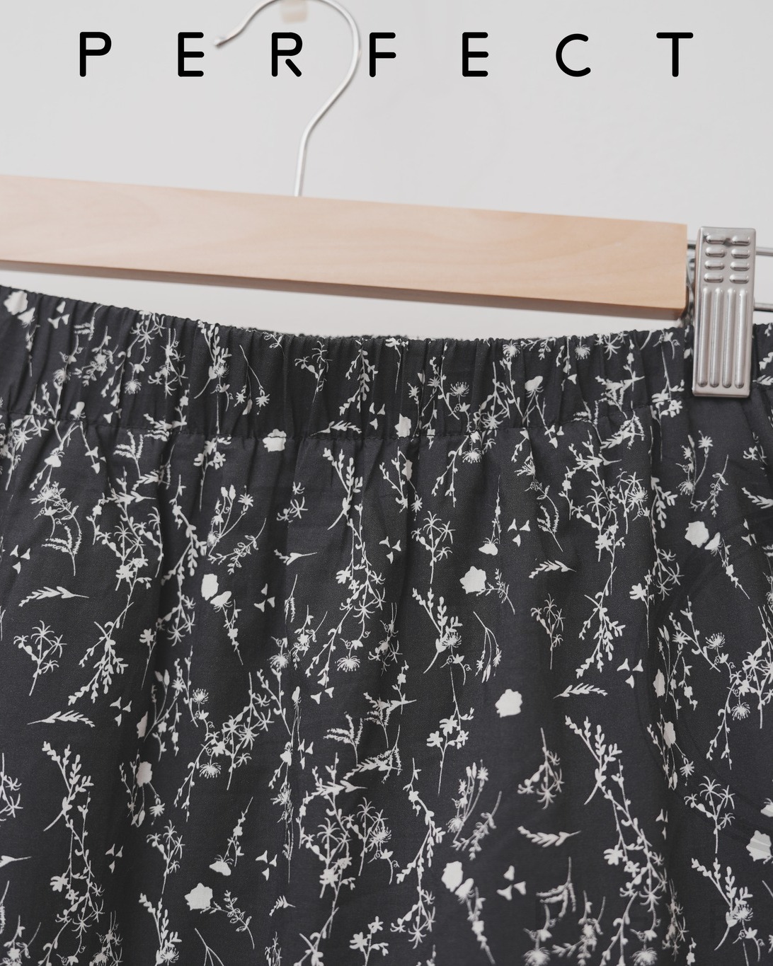 S0017_A字文青印花蛋糕裙（顯瘦黑色）