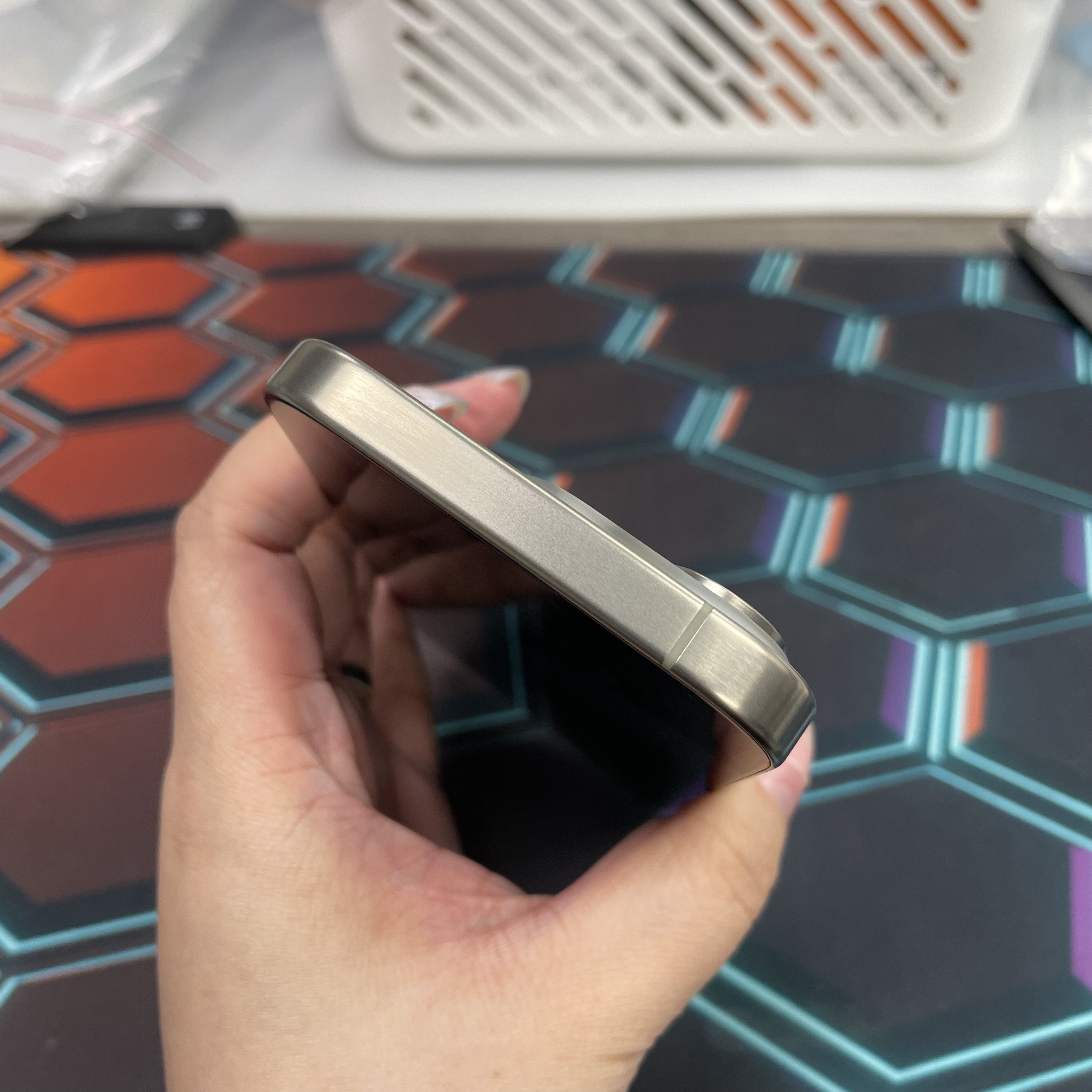 *7678 15 pro 完美機 256GB 電100 原色 gray