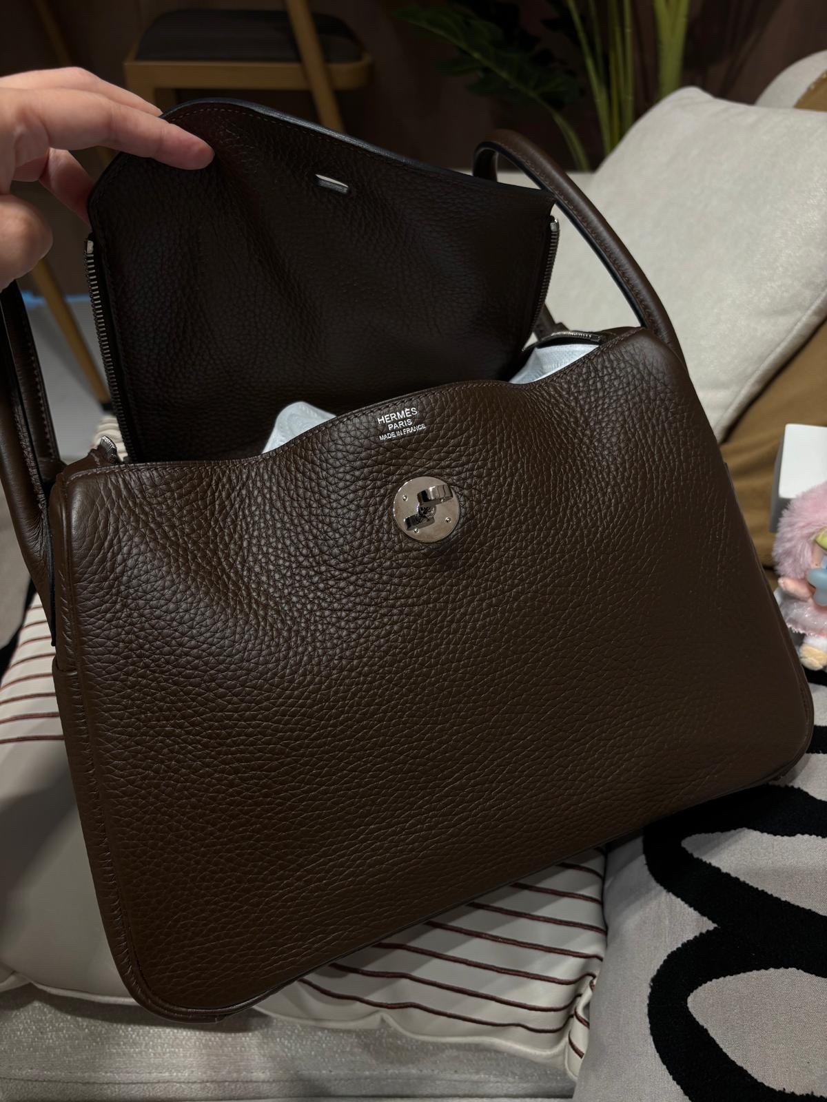 Hermes Lindy 30 Stamp [Q] 100%Authentic, 95%new✅dust bag 