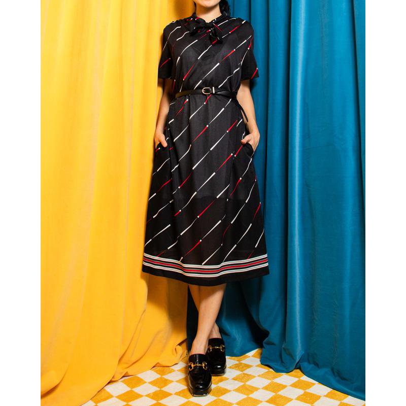 1970s American Sears The Fashion Place Tie Collar Loose Fit Dress (FK017)