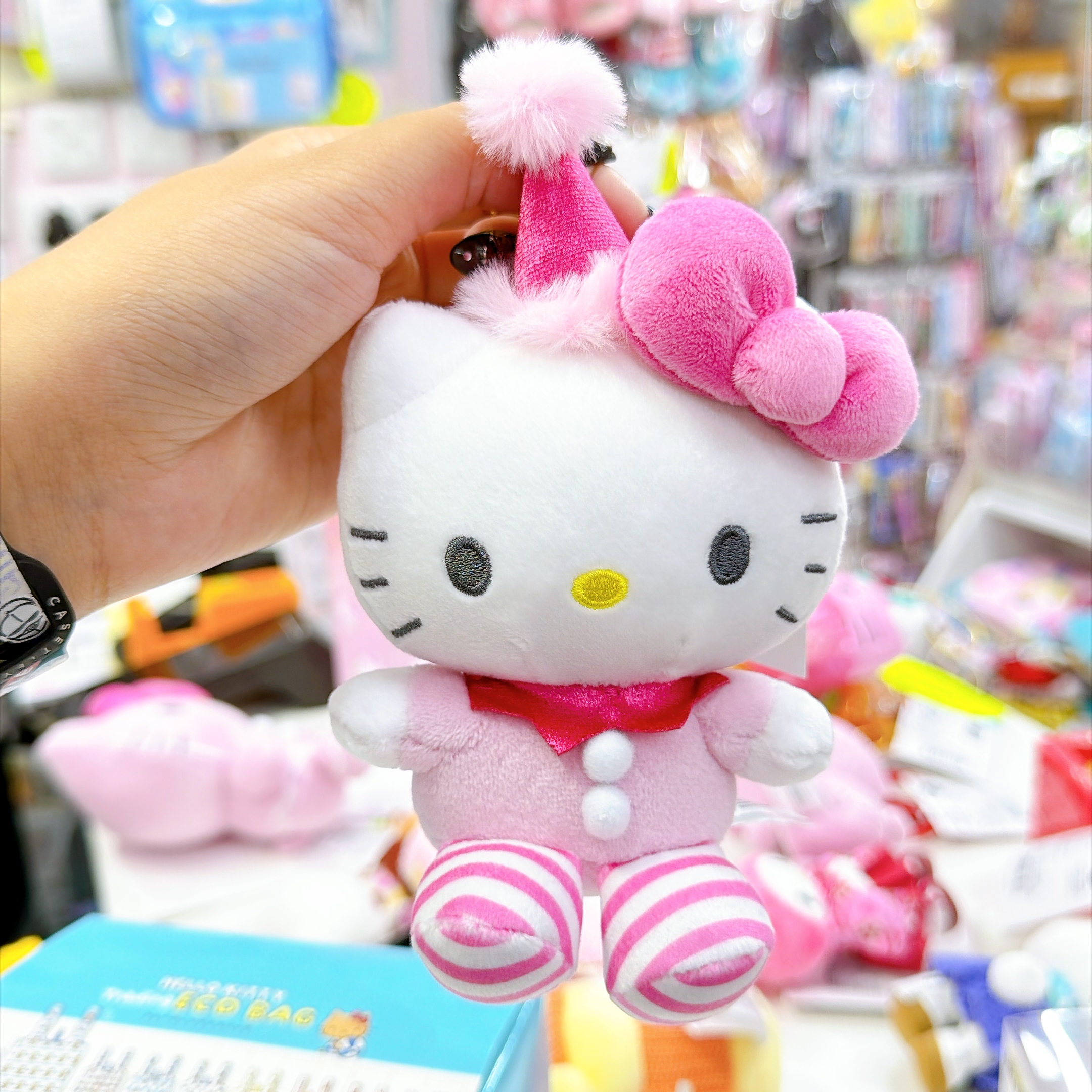 原裝行貨 Kitty粉紅聖誕節系列薑餅人公仔掛飾