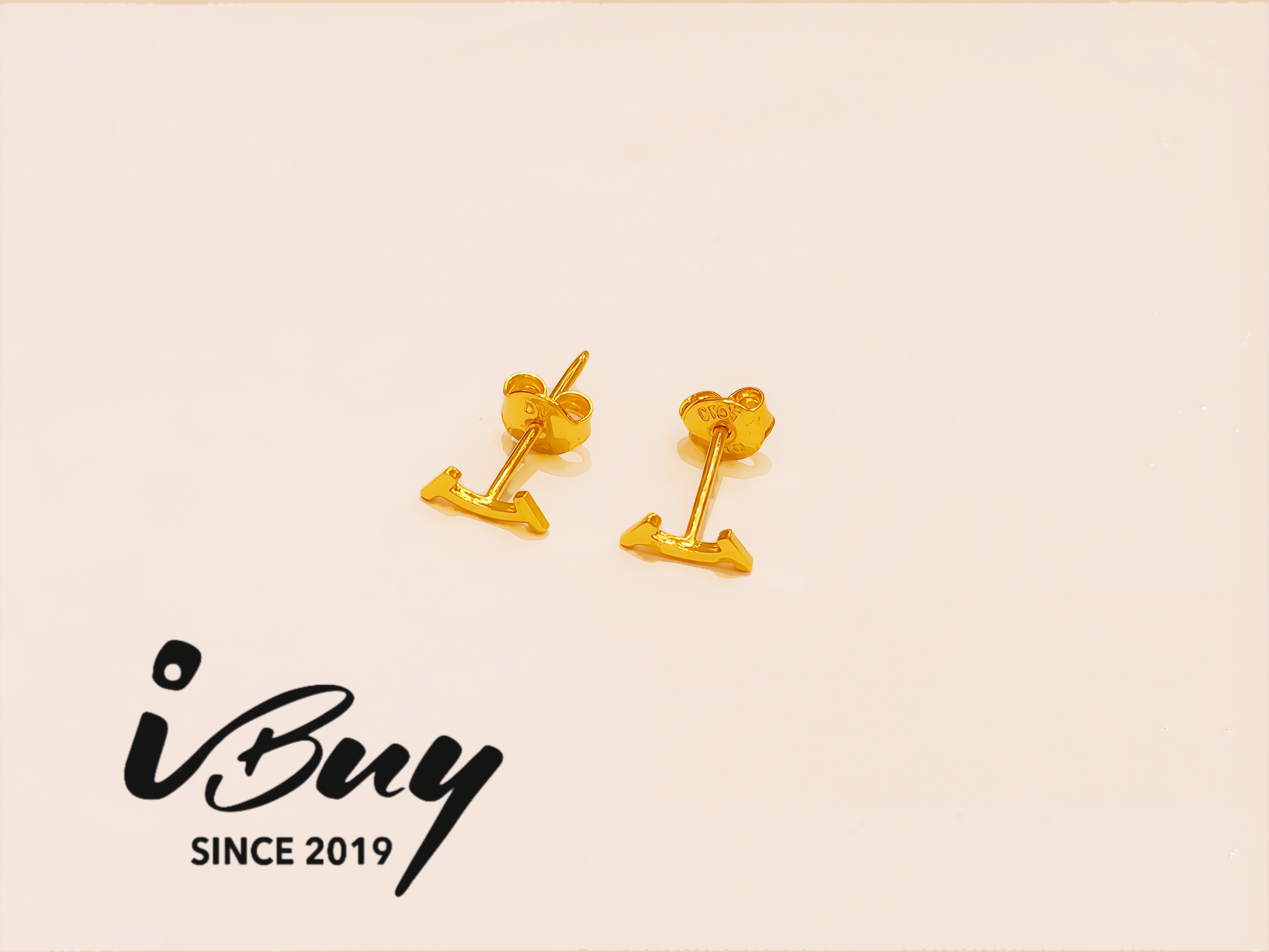 916 GOLD SMILE EARRING 916 金 笑容耳针