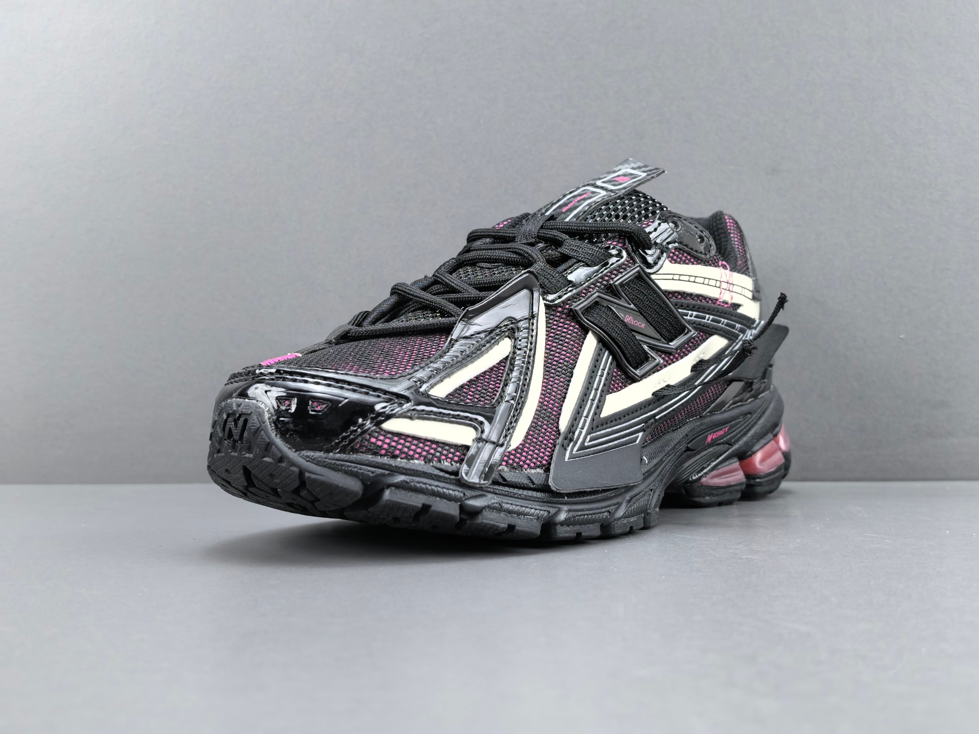 New Balance 1906A U1906AD