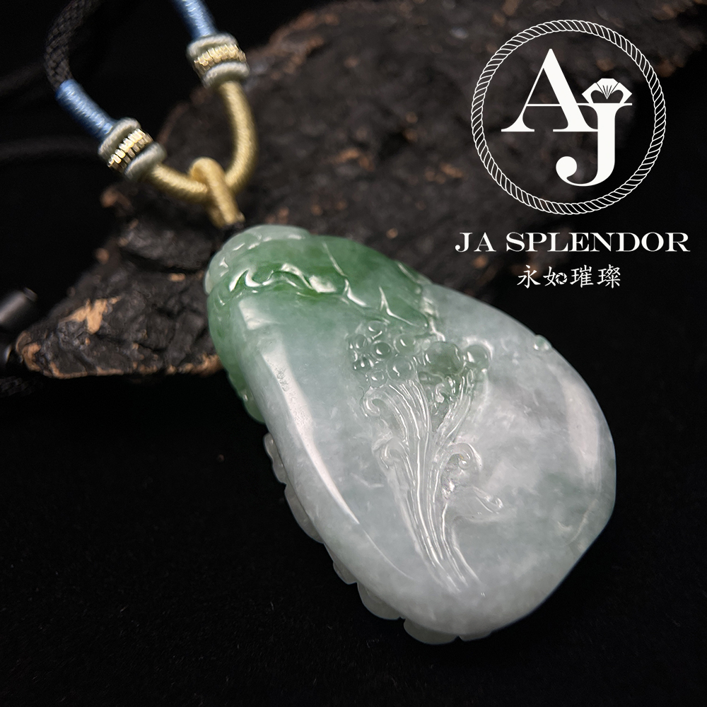 JN-3366 天然翡翠A玉 大師級鏤空精雕俏色春彩雙魚福壽映荷吊墜