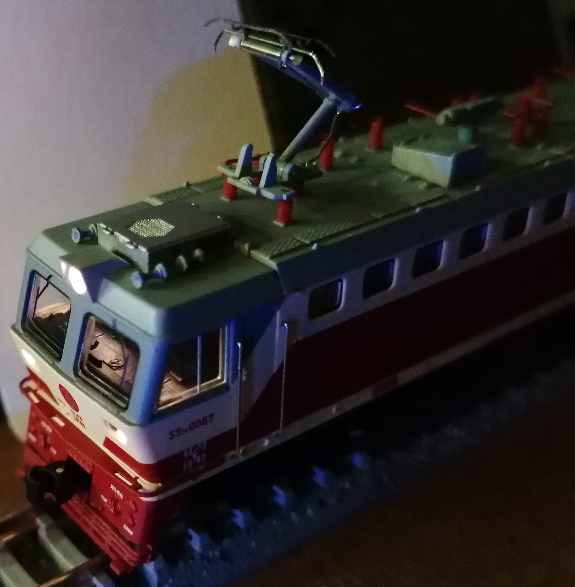 中國電力機車韶山7C N比例 1：160 (三款可選）