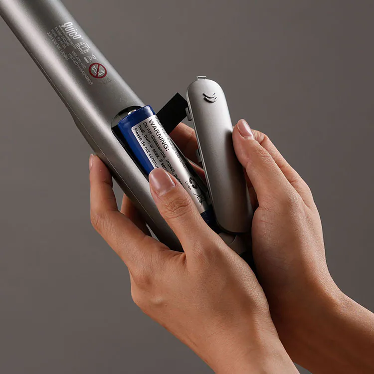 [香港行貨丨一年保養] QUICO Q-Travel 遠紅外線負離子無線造型梳 Q-Travel FIR Ionic Cordless Styling Brush HC309-GRY