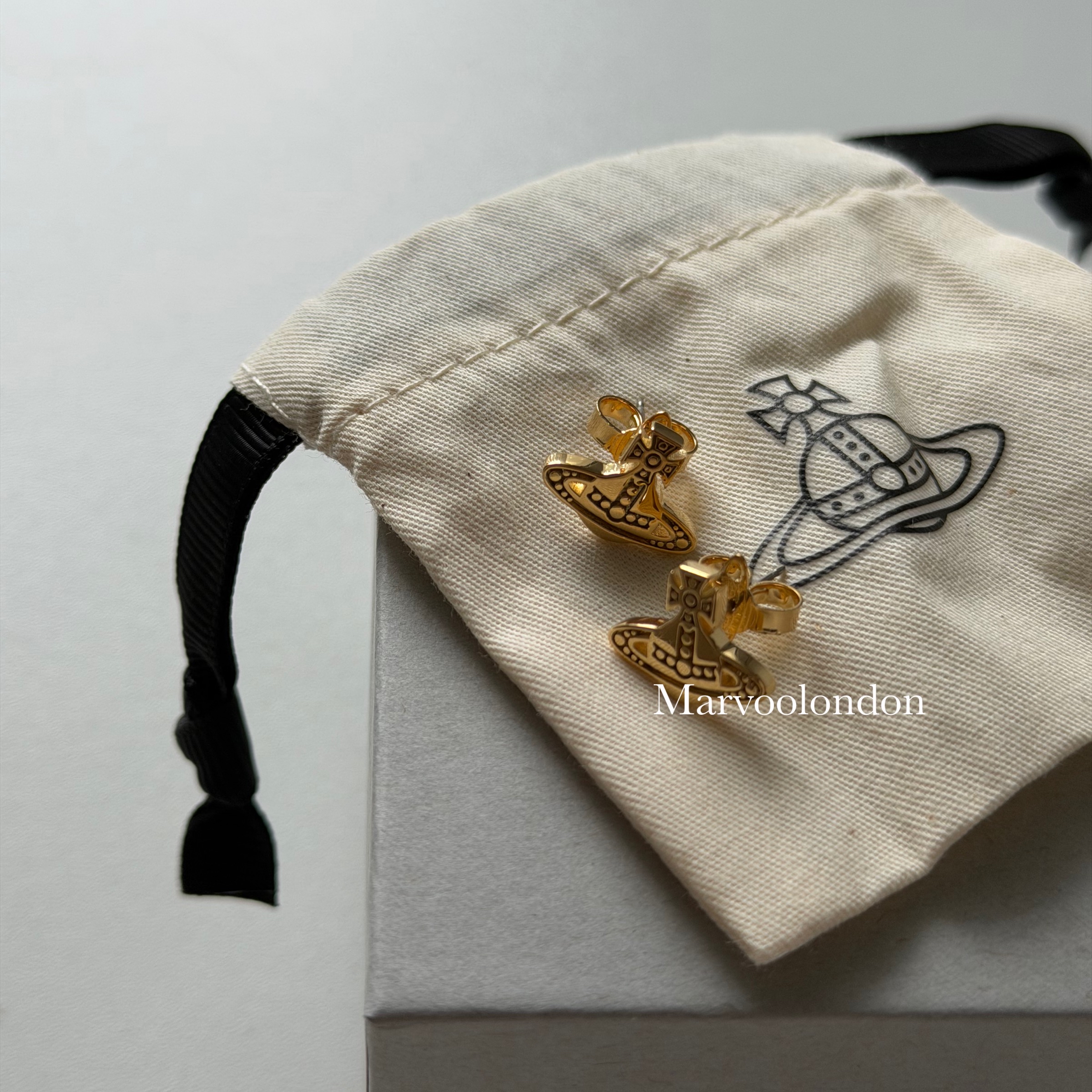 折扣✨訂貨📮Westwood 小粒耳環 日常戴不誇張  1.3x1cm