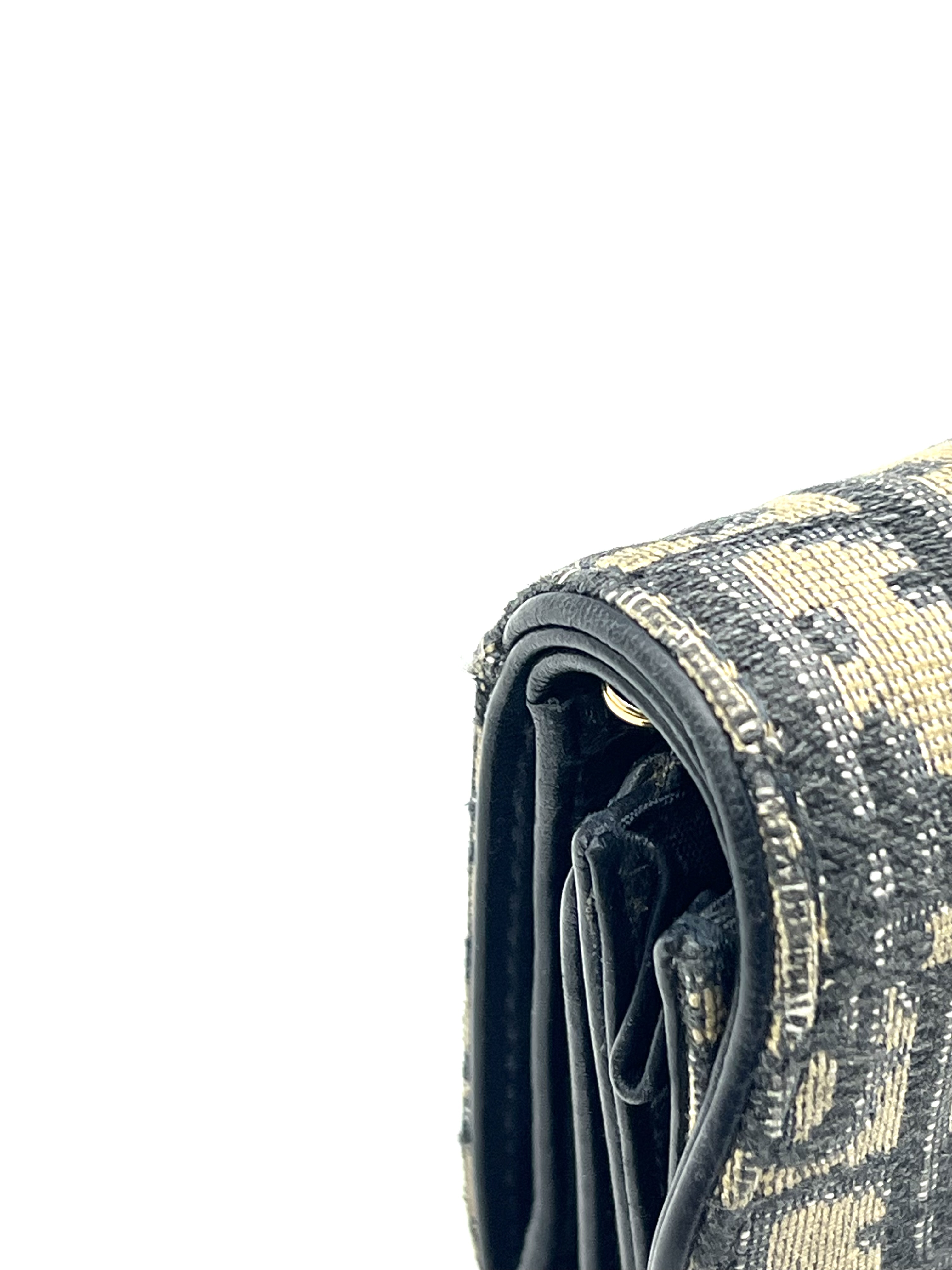 Pre-Owned DIOR Wallet / Product Code: 26041502