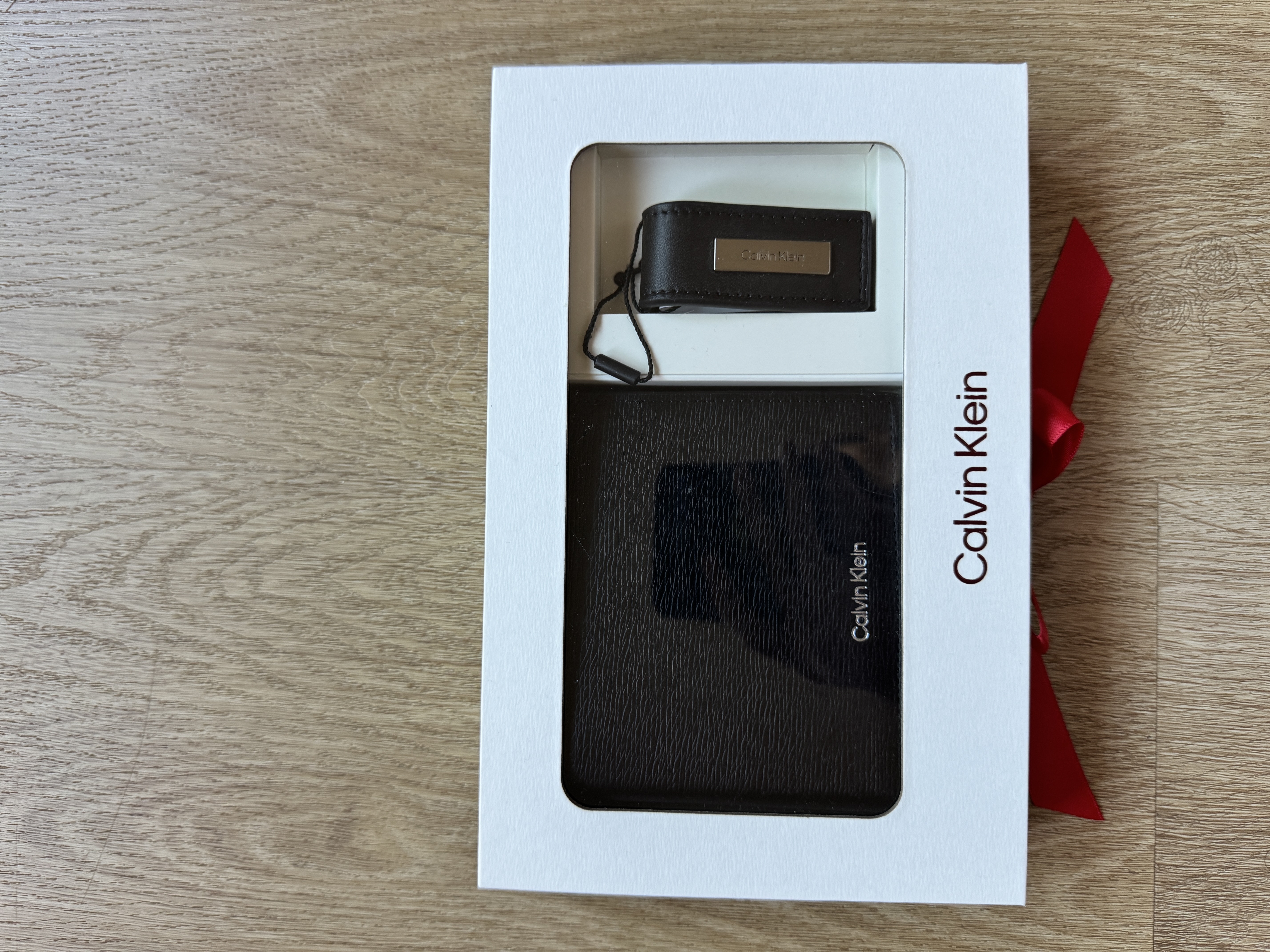 Calvin Klein銀包套裝 (香港現貨）